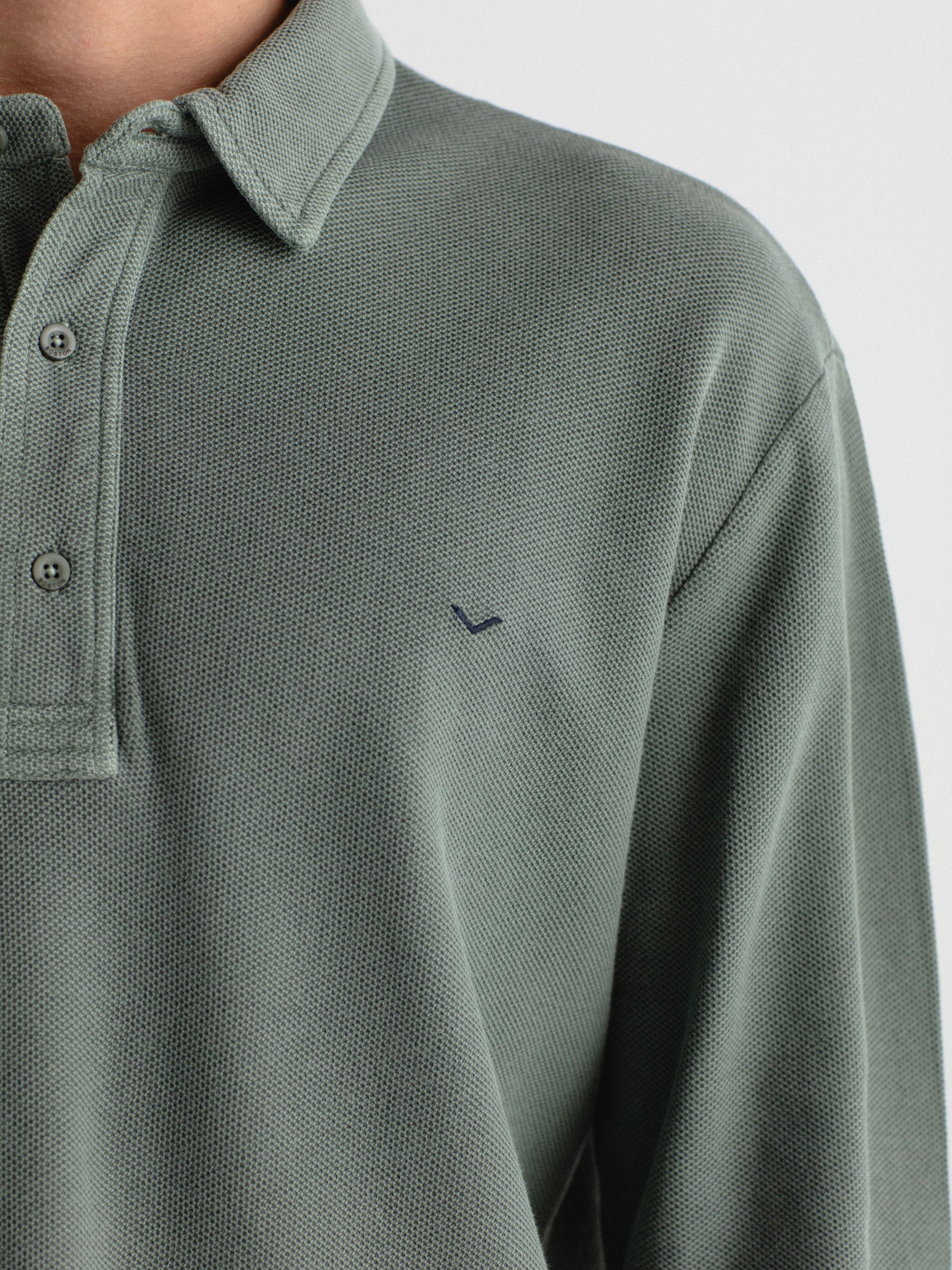 100% cotton long-sleeve polo shirt