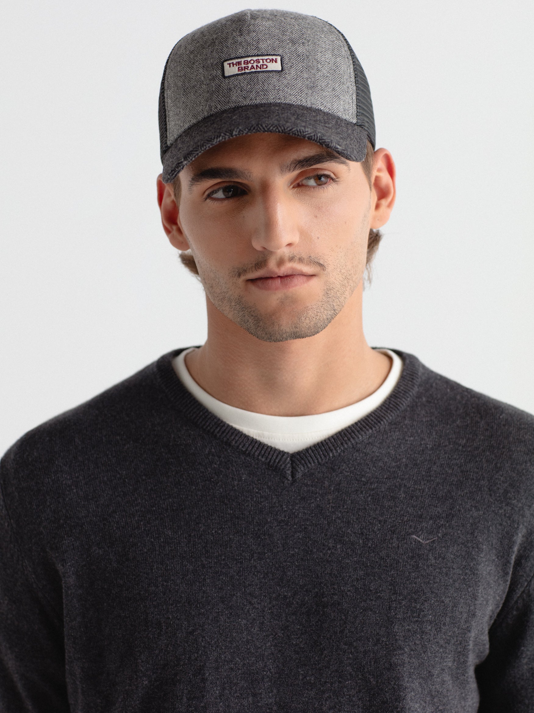 Cashmere sweater with a V-neck.