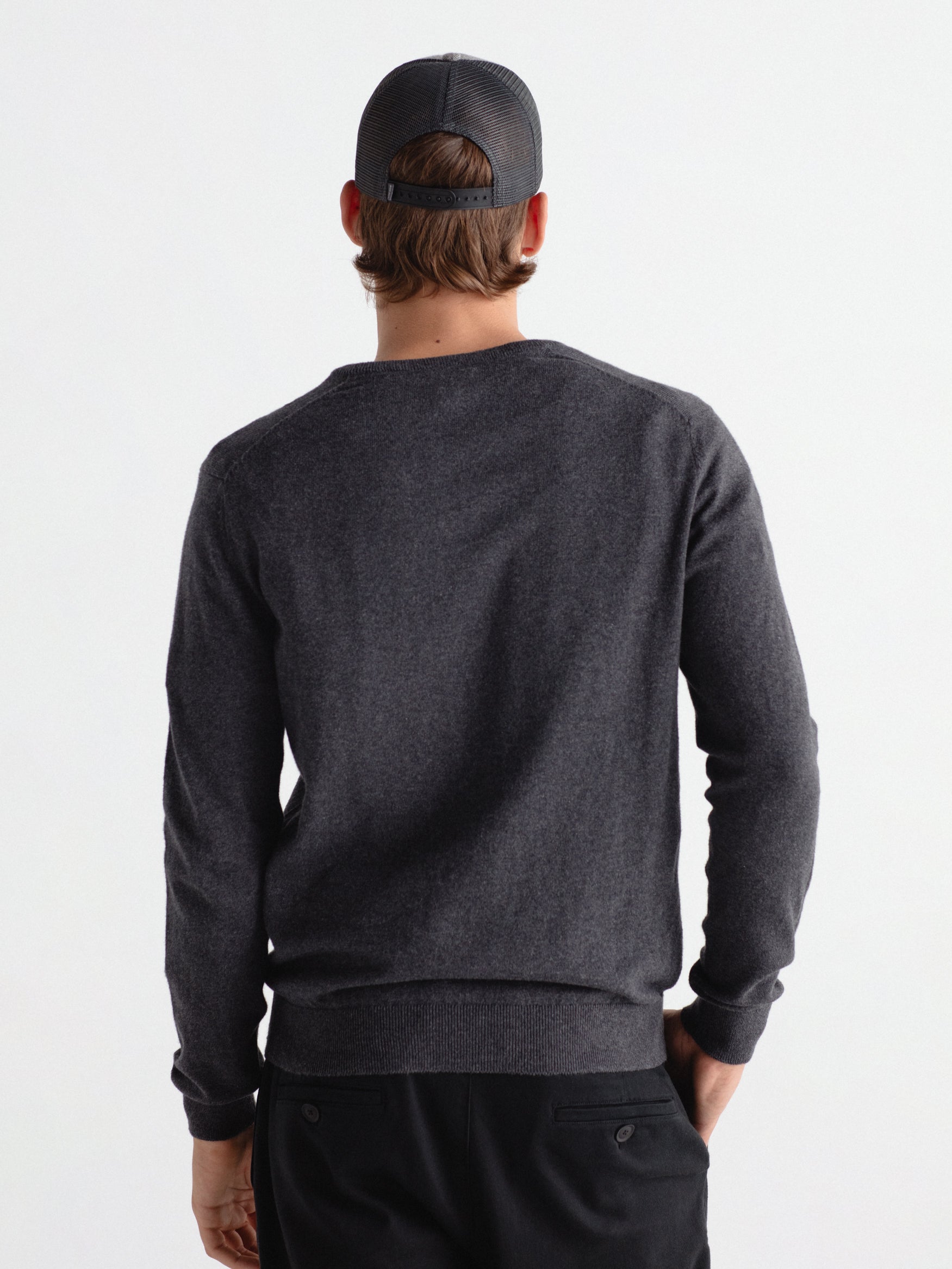 Cashmere sweater with a V-neck.