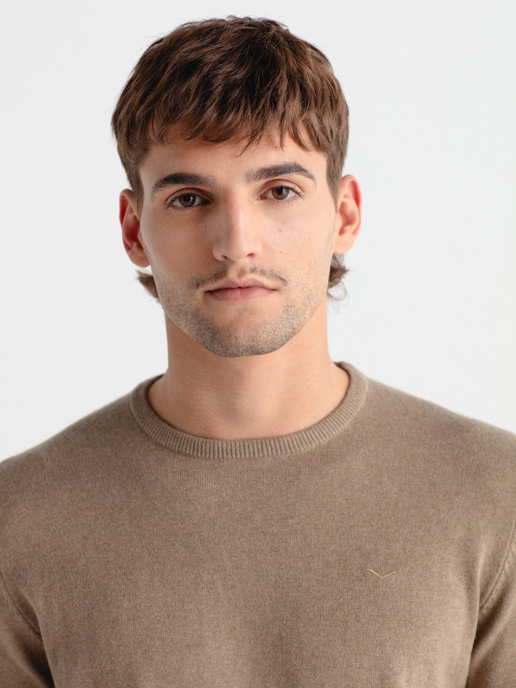 Cashmere box neck sweater