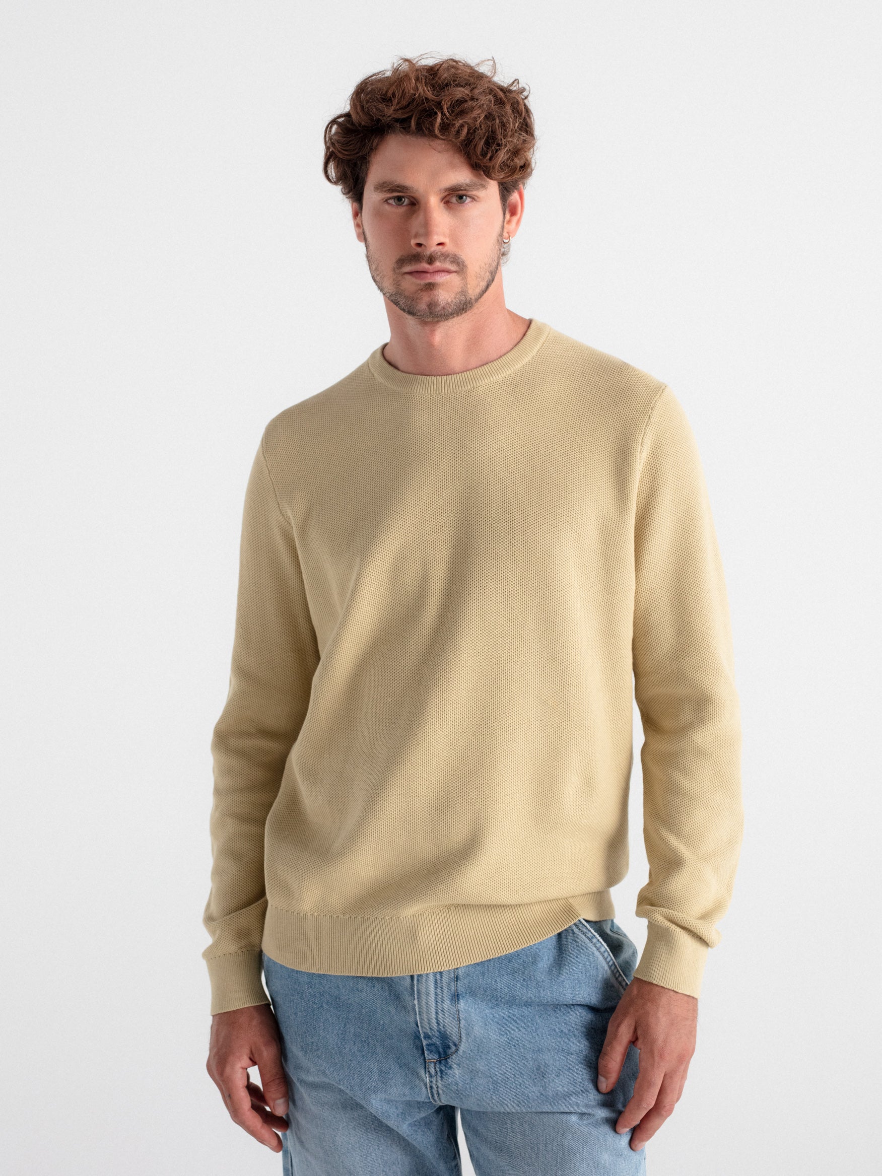 Box neck jersey structure