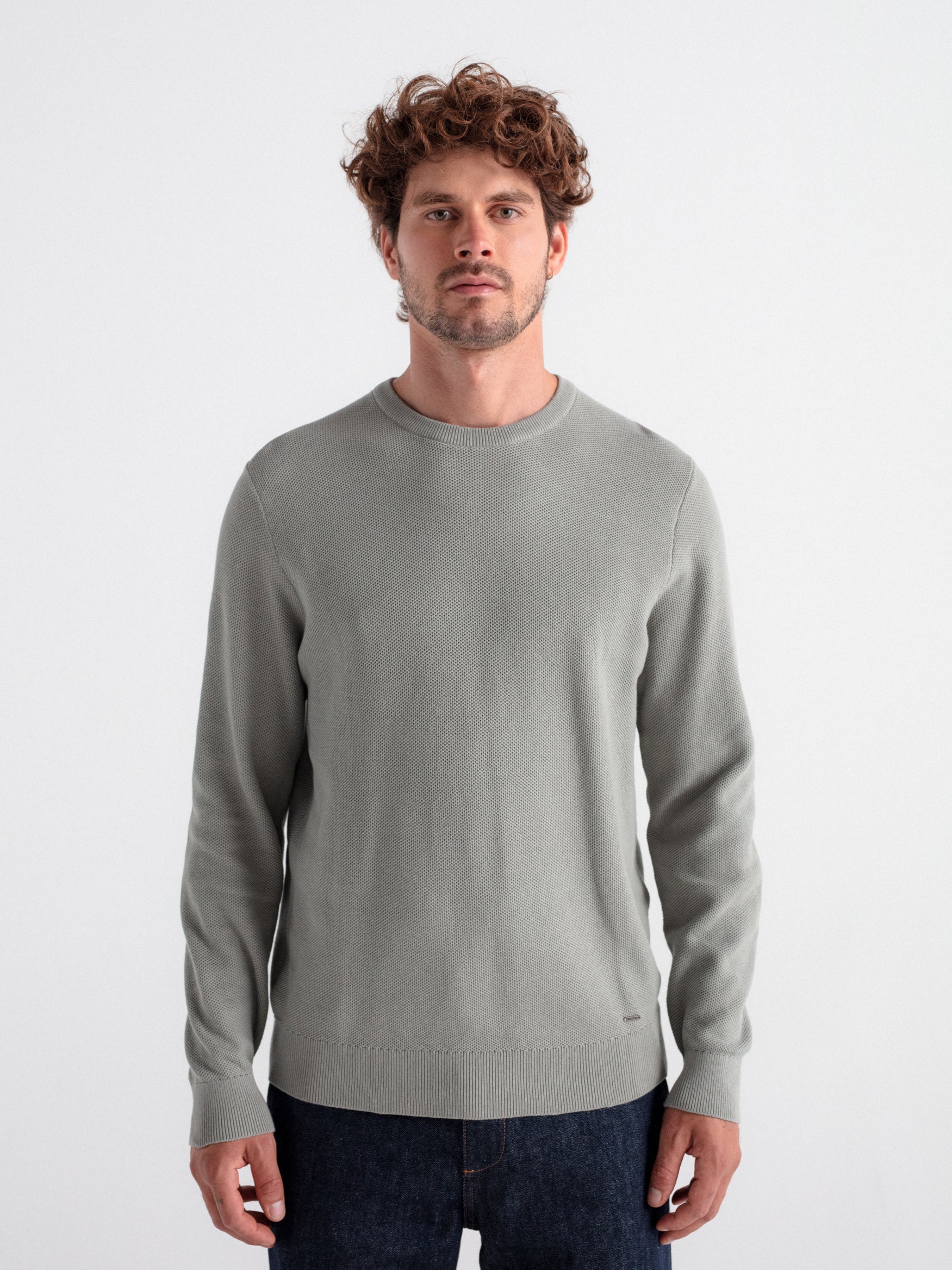 Box neck jersey structure