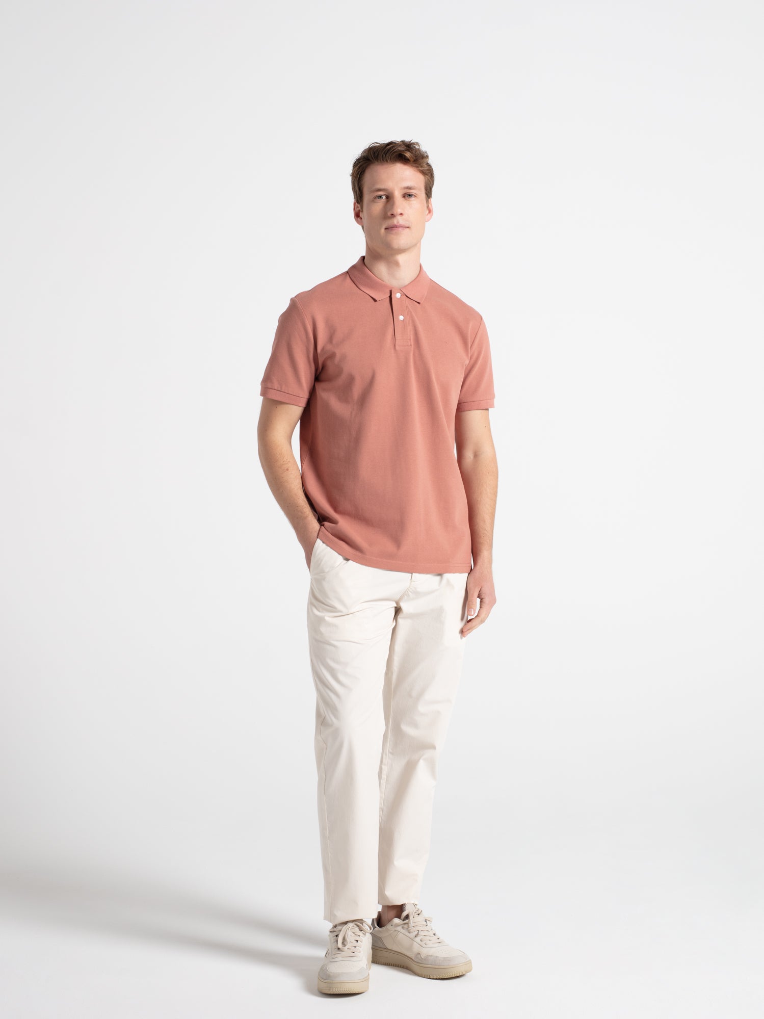 Chino pants with pleats