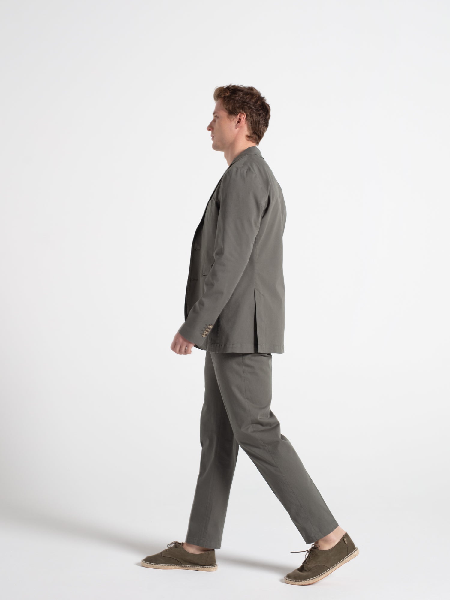 Pants with pleats