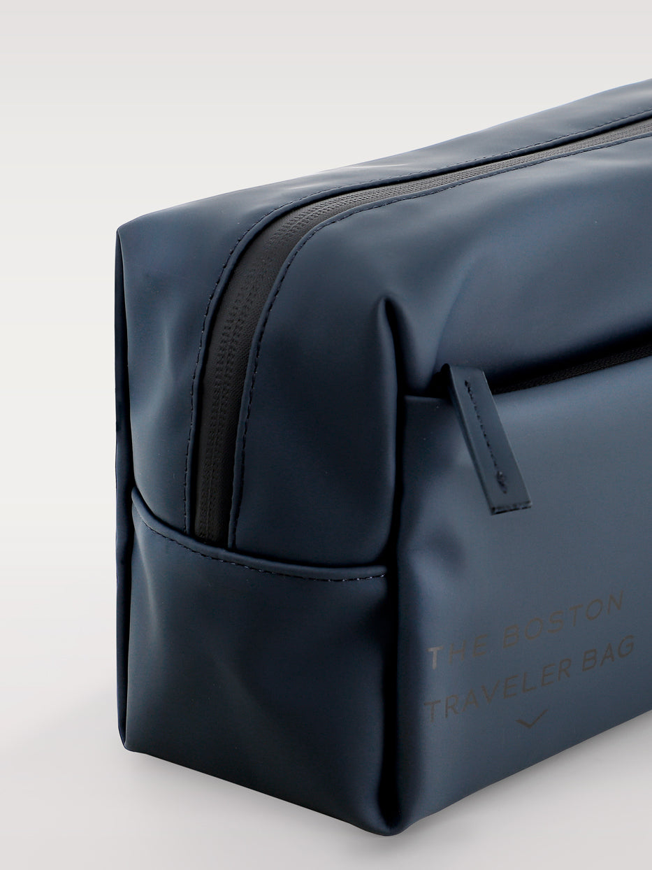 Travel toiletries bag