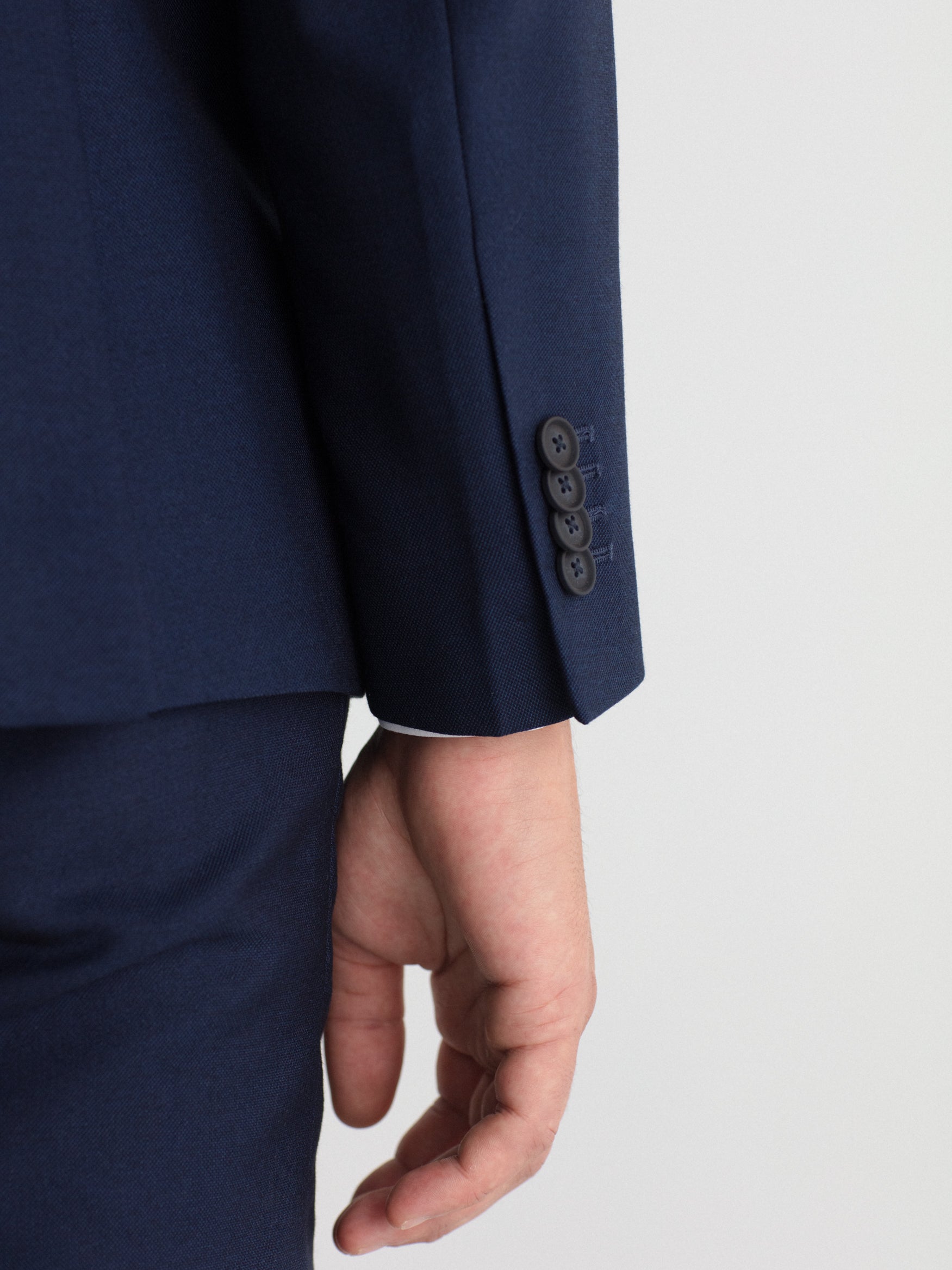 Plain, slim-fit suit jacket