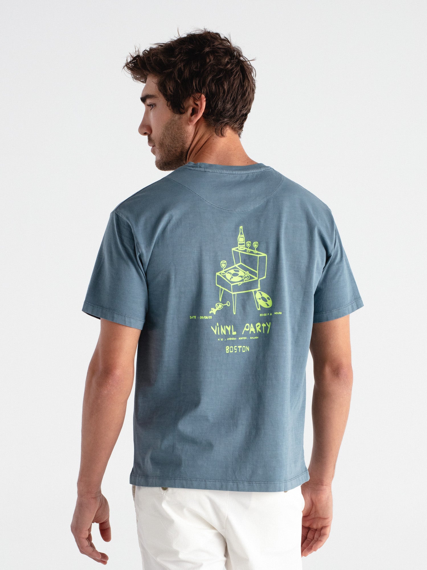 Camiseta oversize "Vinyl party"