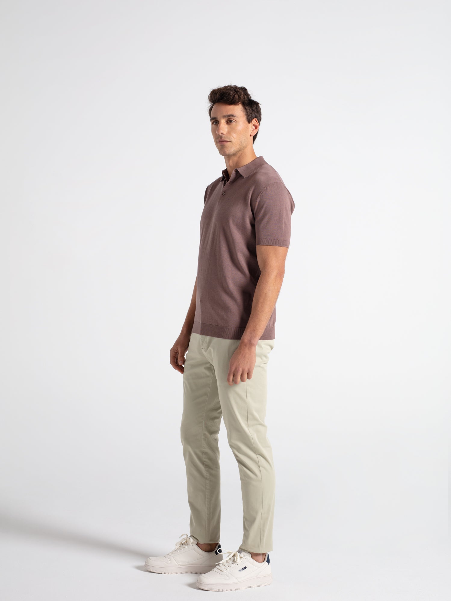 Pantalón chino slim fit esencial