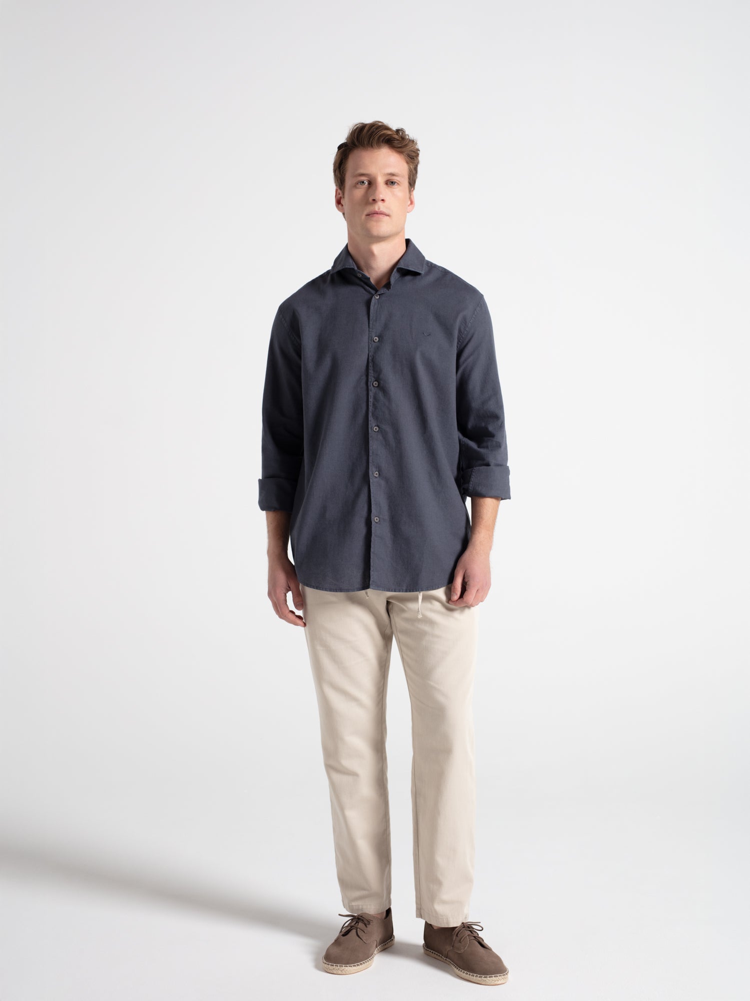 Pantalón de lino con pinzas