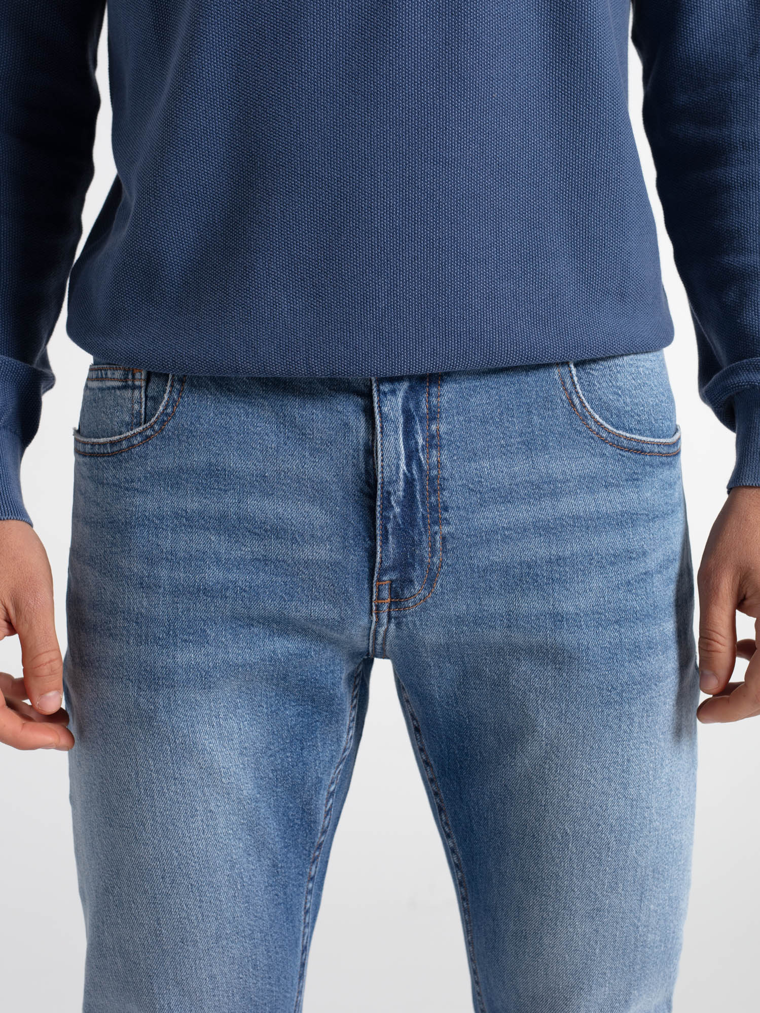 Pantalón tejano slim fit