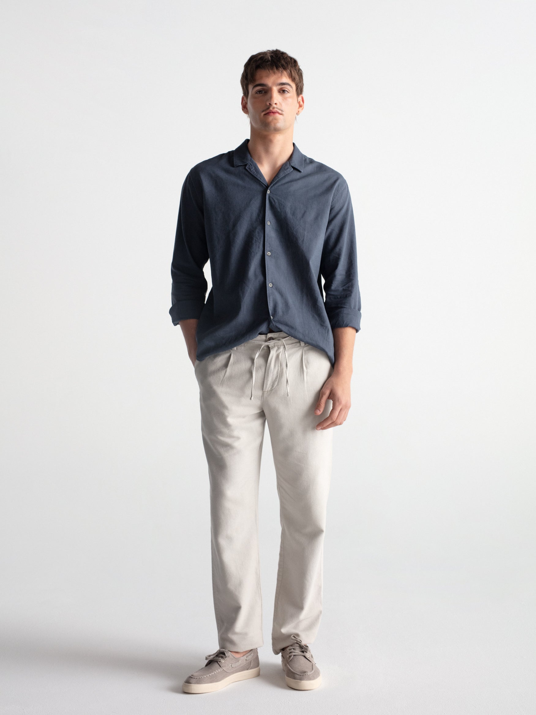 Pantalón lino recto
