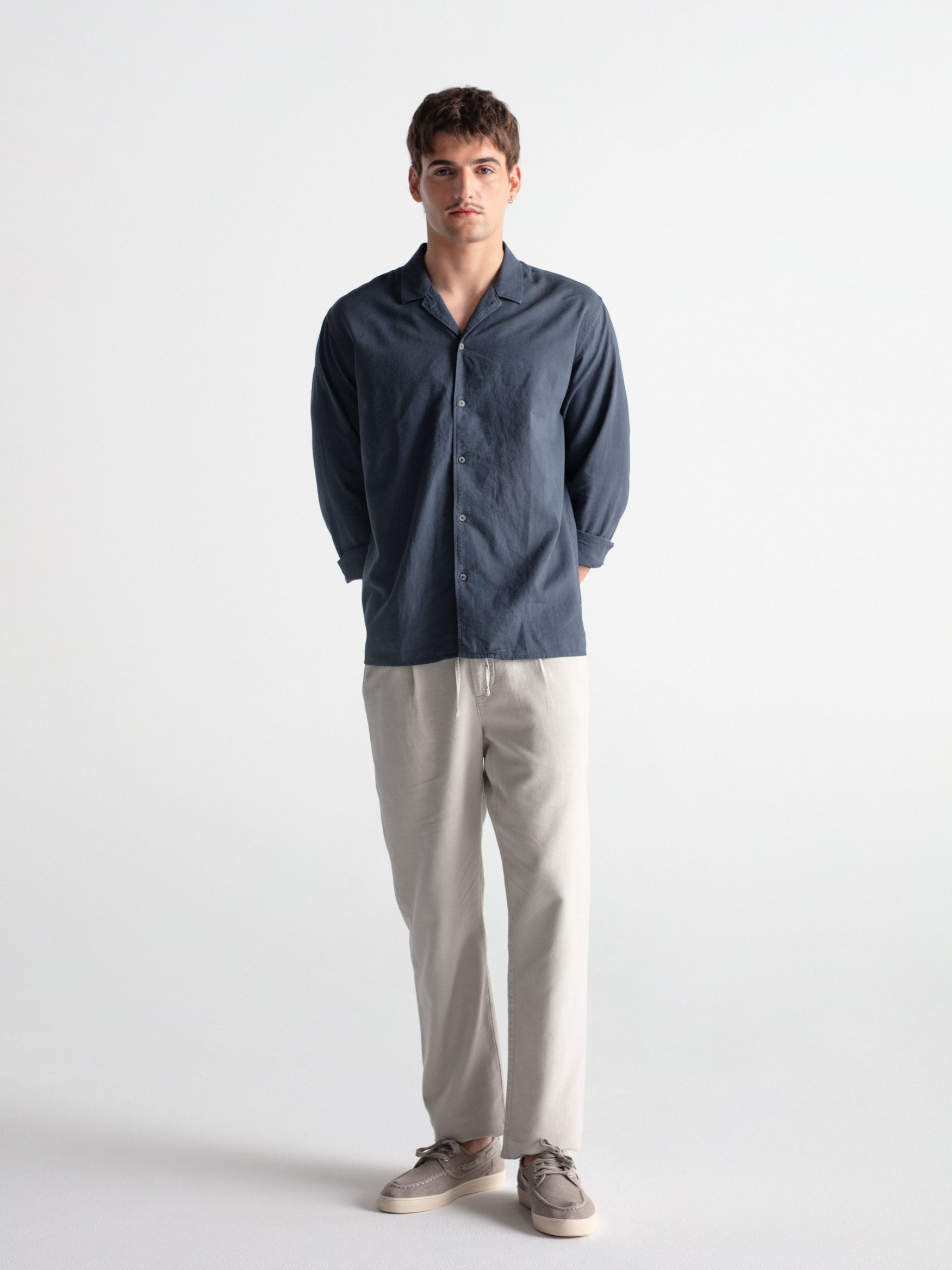 Pantalón lino recto