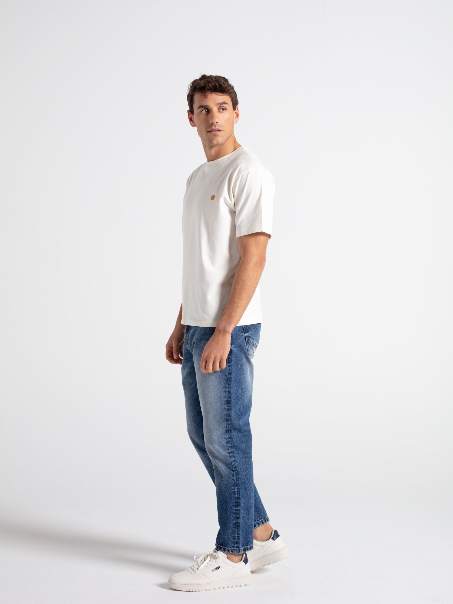 Pantalón tejano tapered