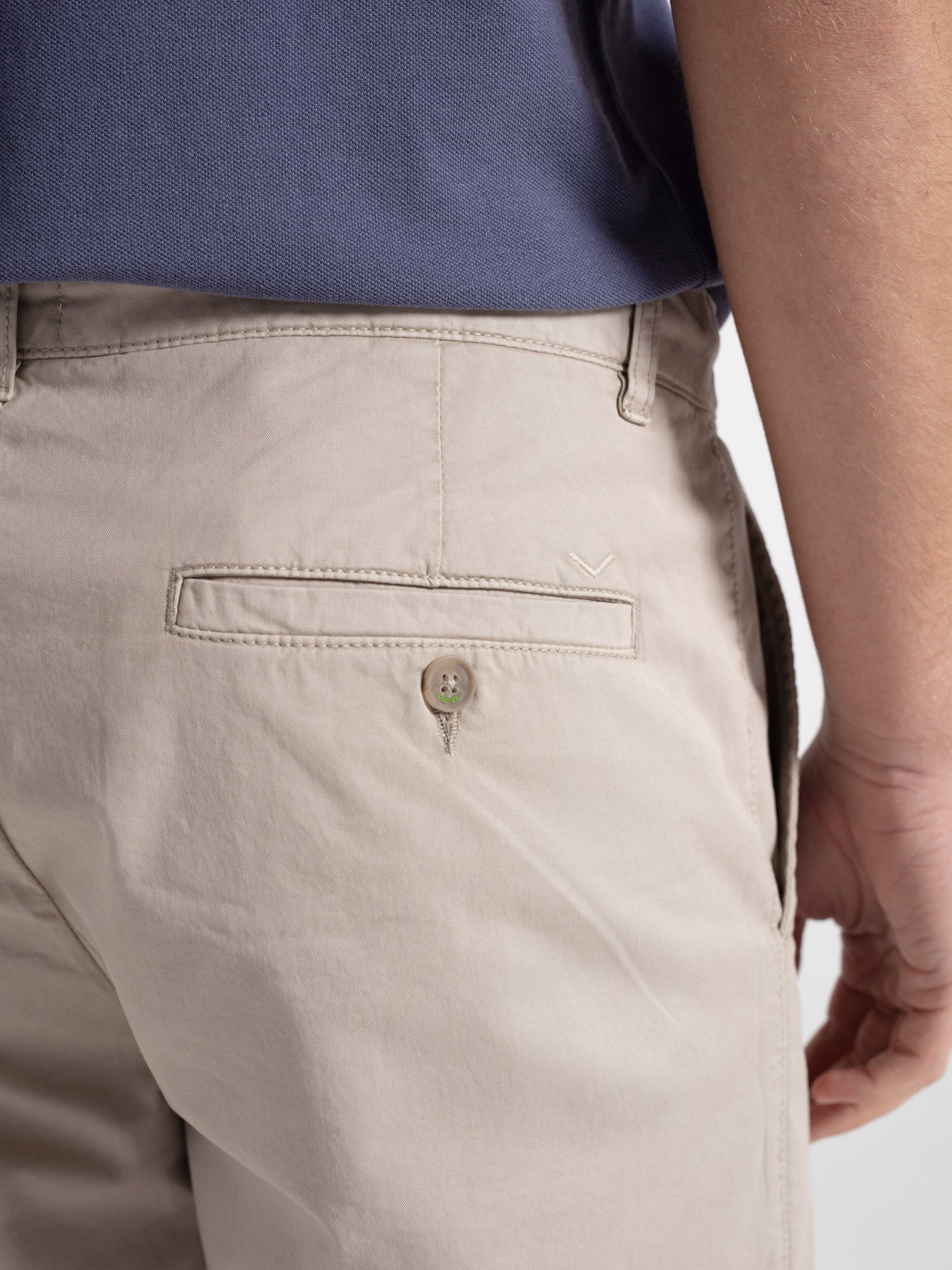 Bermuda chino cordón