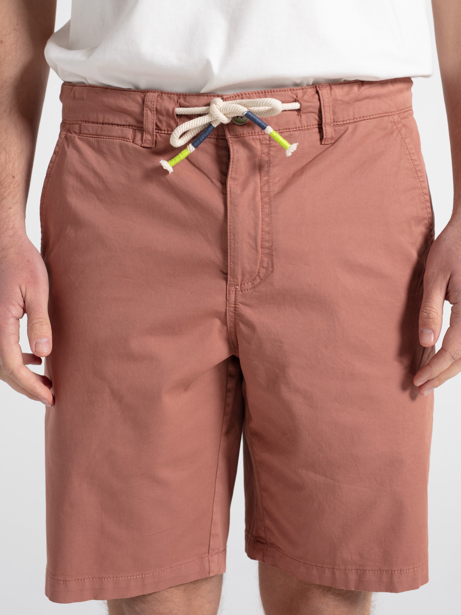 Bermuda chino cordón
