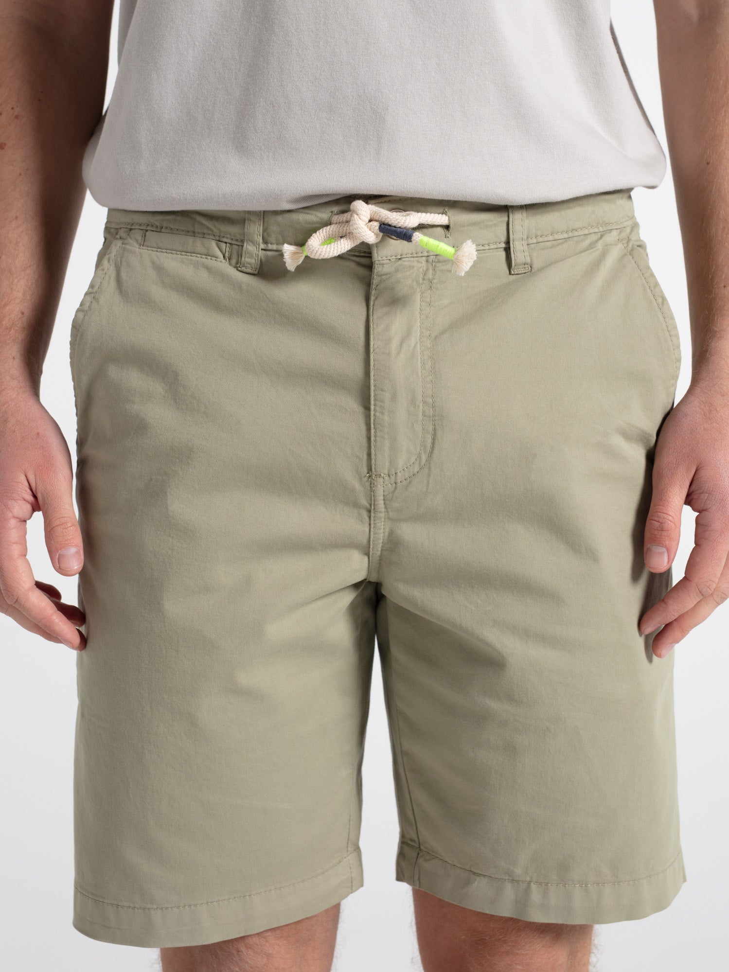 Bermuda chino cordón