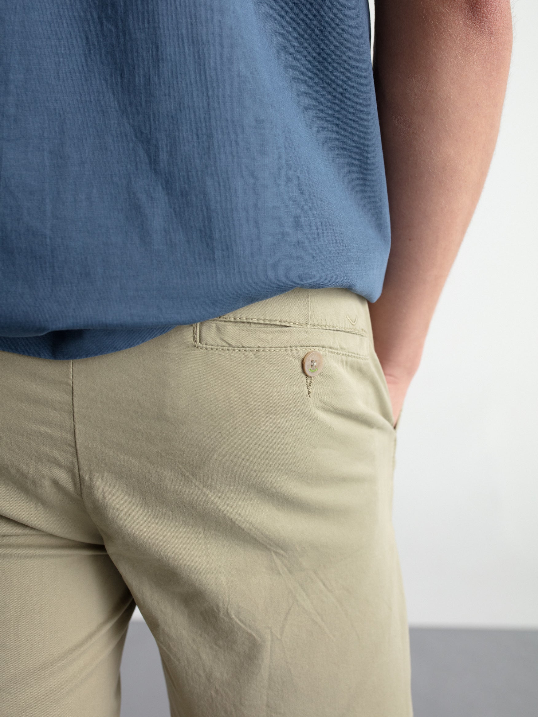 Bermuda chino cordón