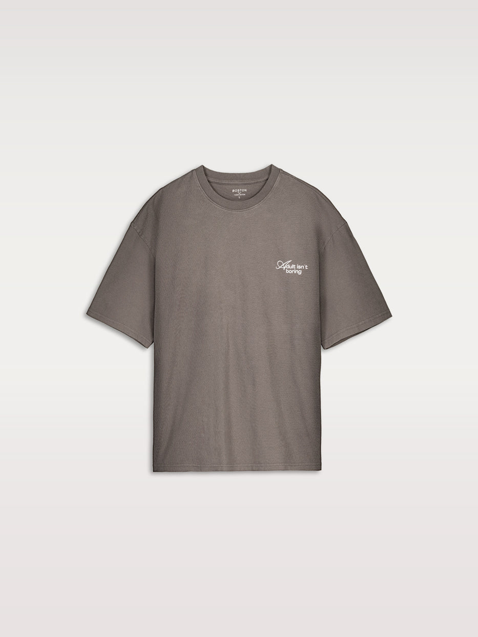 Camiseta oversize "Adult isn't boring"