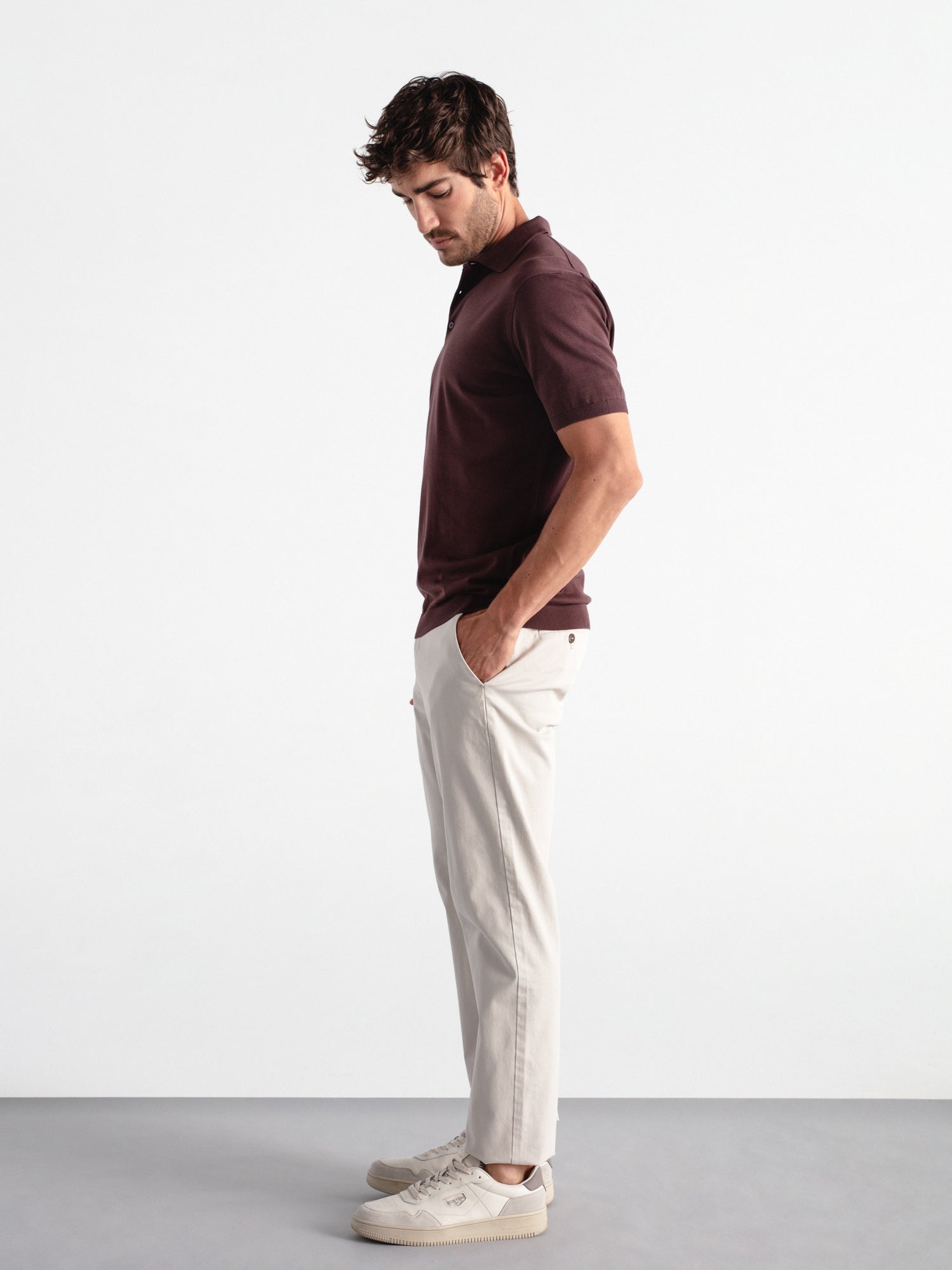 Pantalón chino slim fit esencial