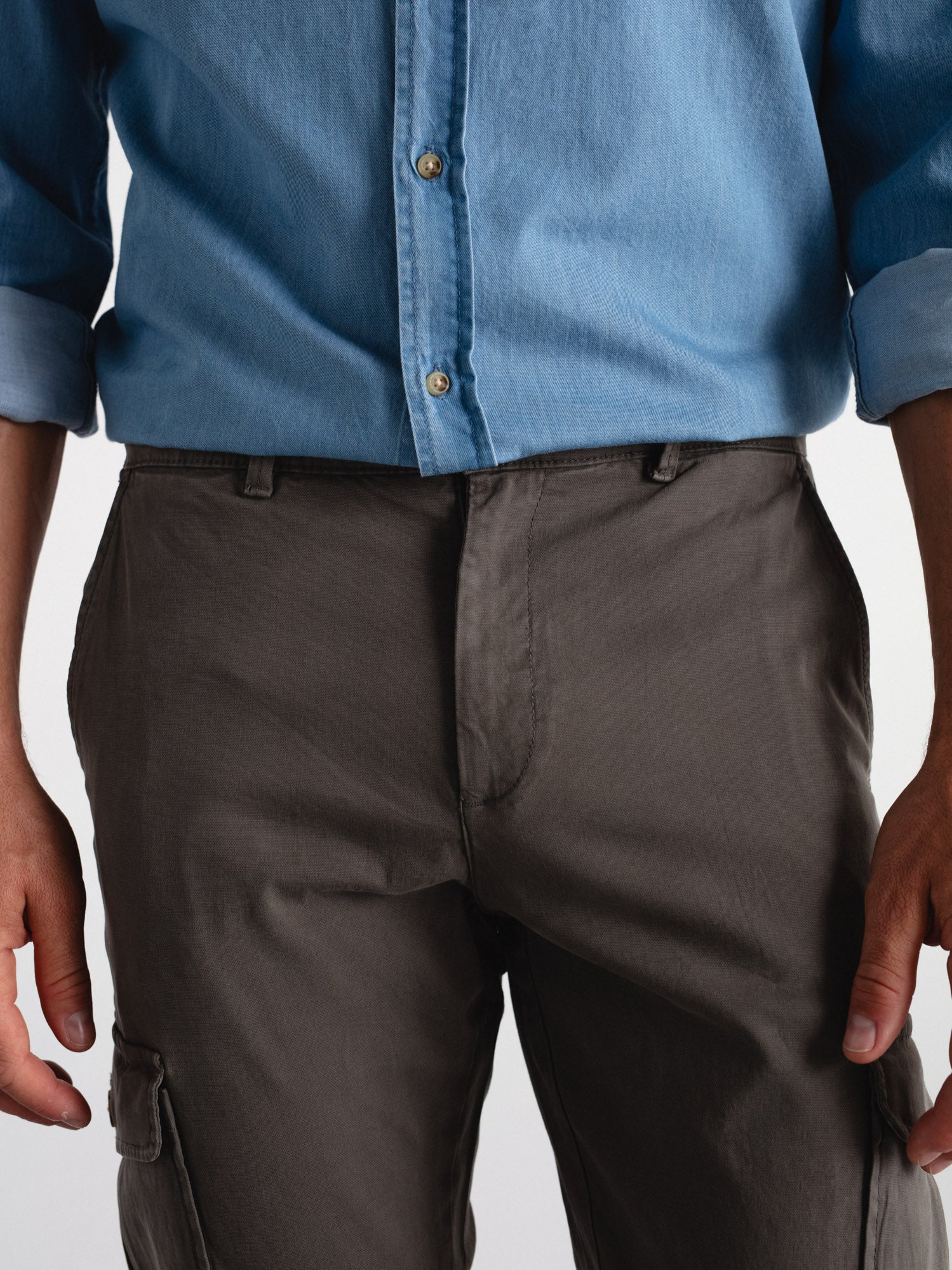 Pantalón chino cargo