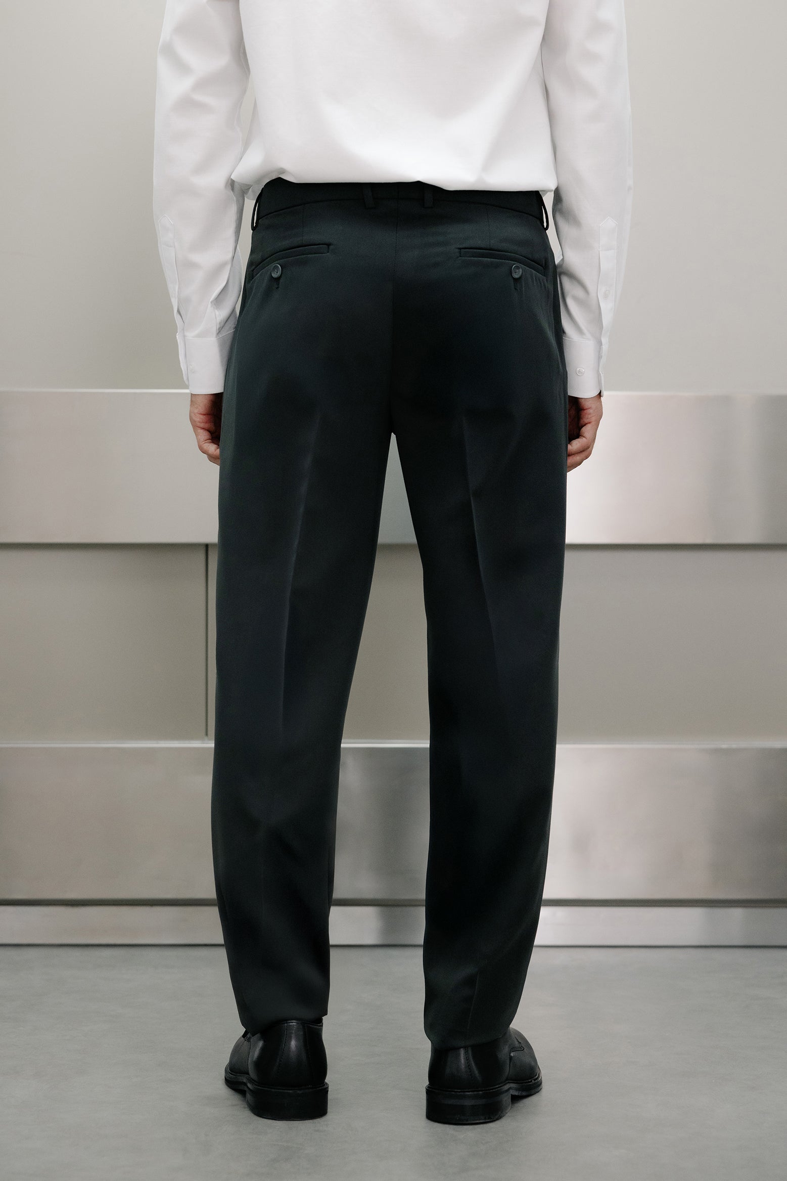 Pantalón traje slim fit liso