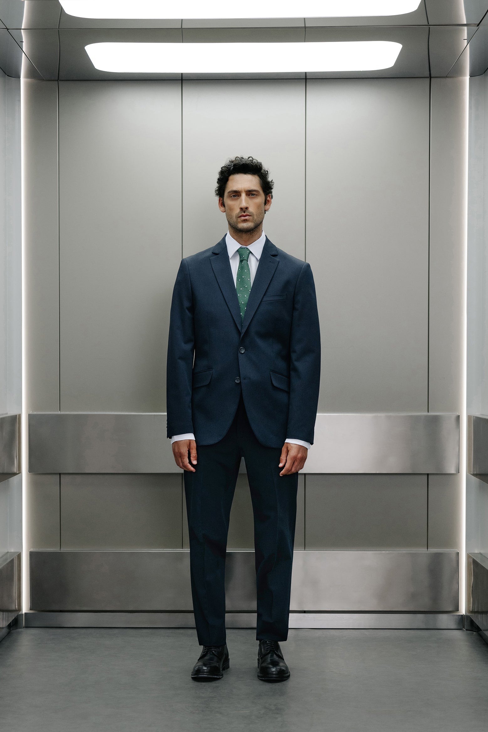 Pantalón traje slim fit liso