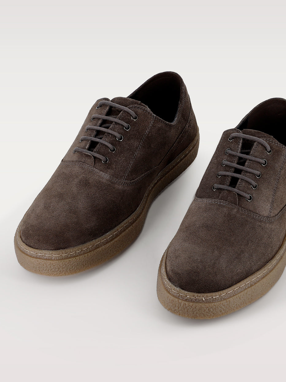 Zapatilla casual piel serraje