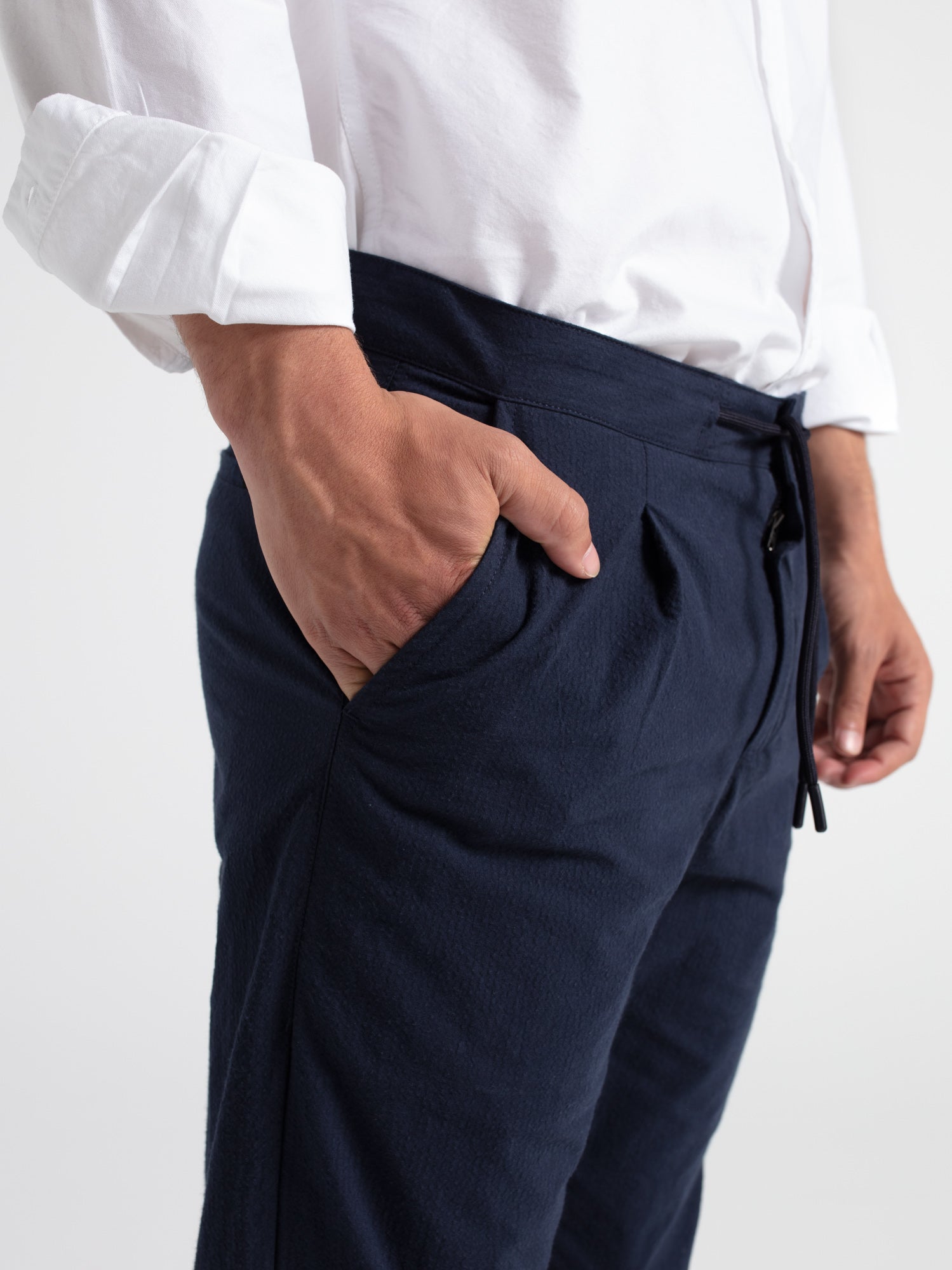 Pantalón algodón seersucker pinzas
