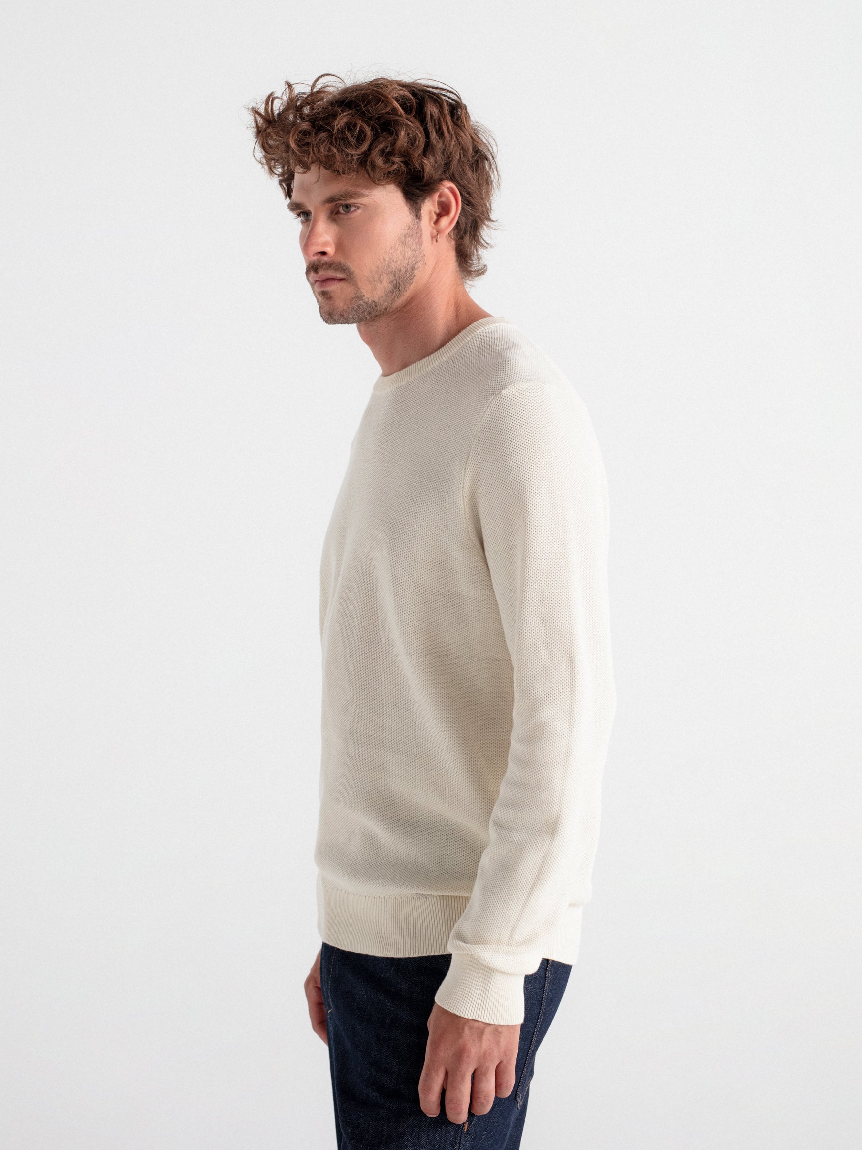 Box neck jersey structure