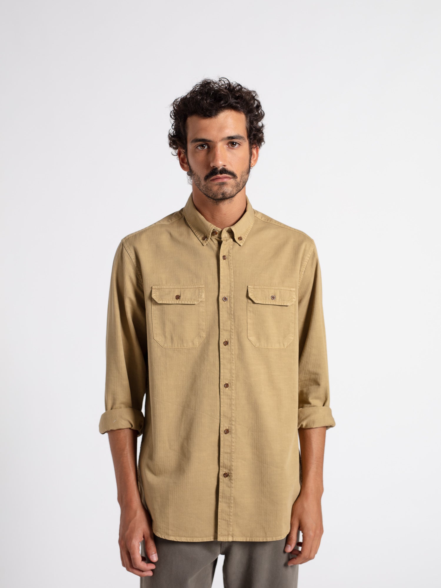 Camisa regular fit espiga delavé