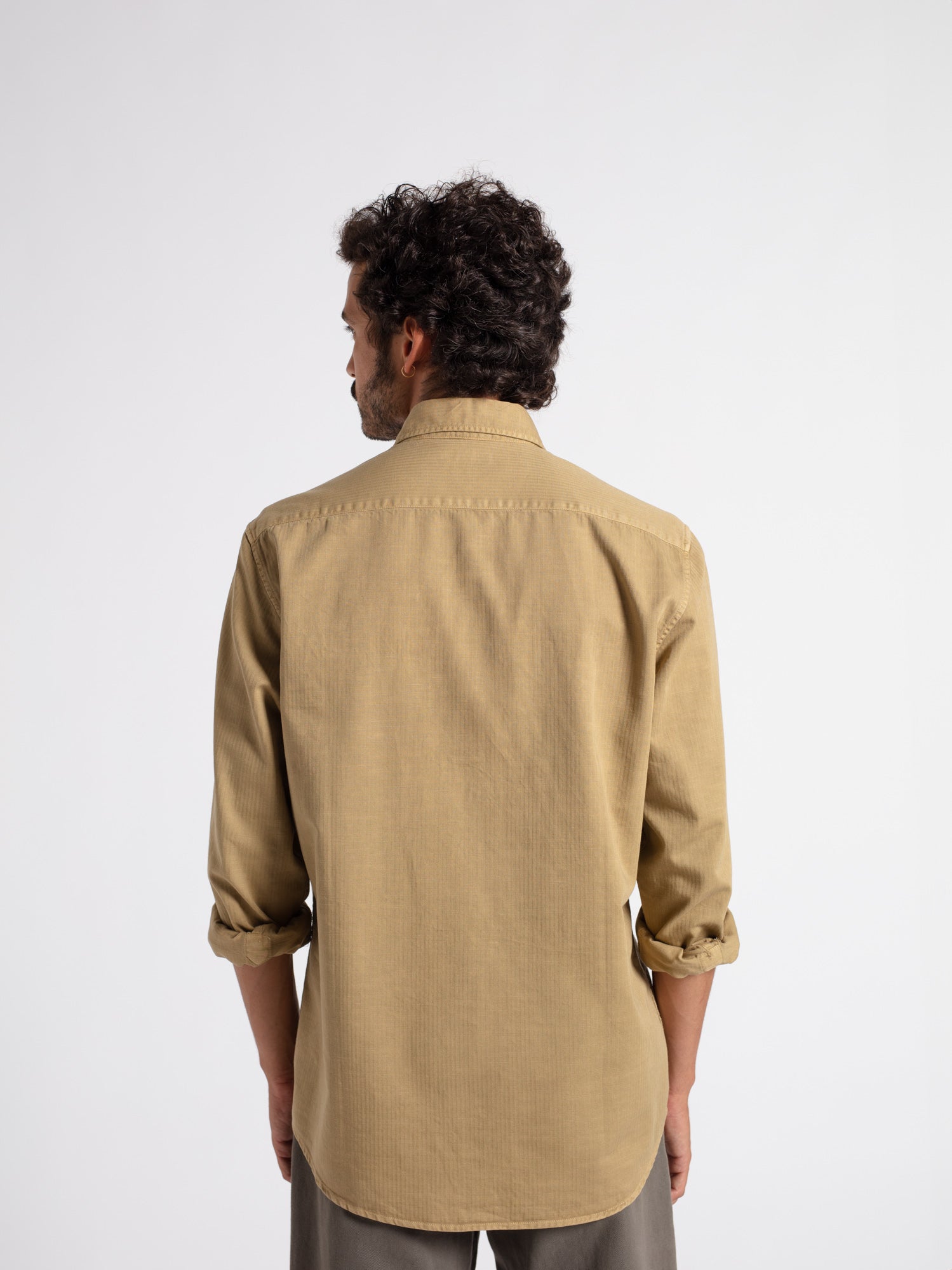 Camisa regular fit espiga delavé