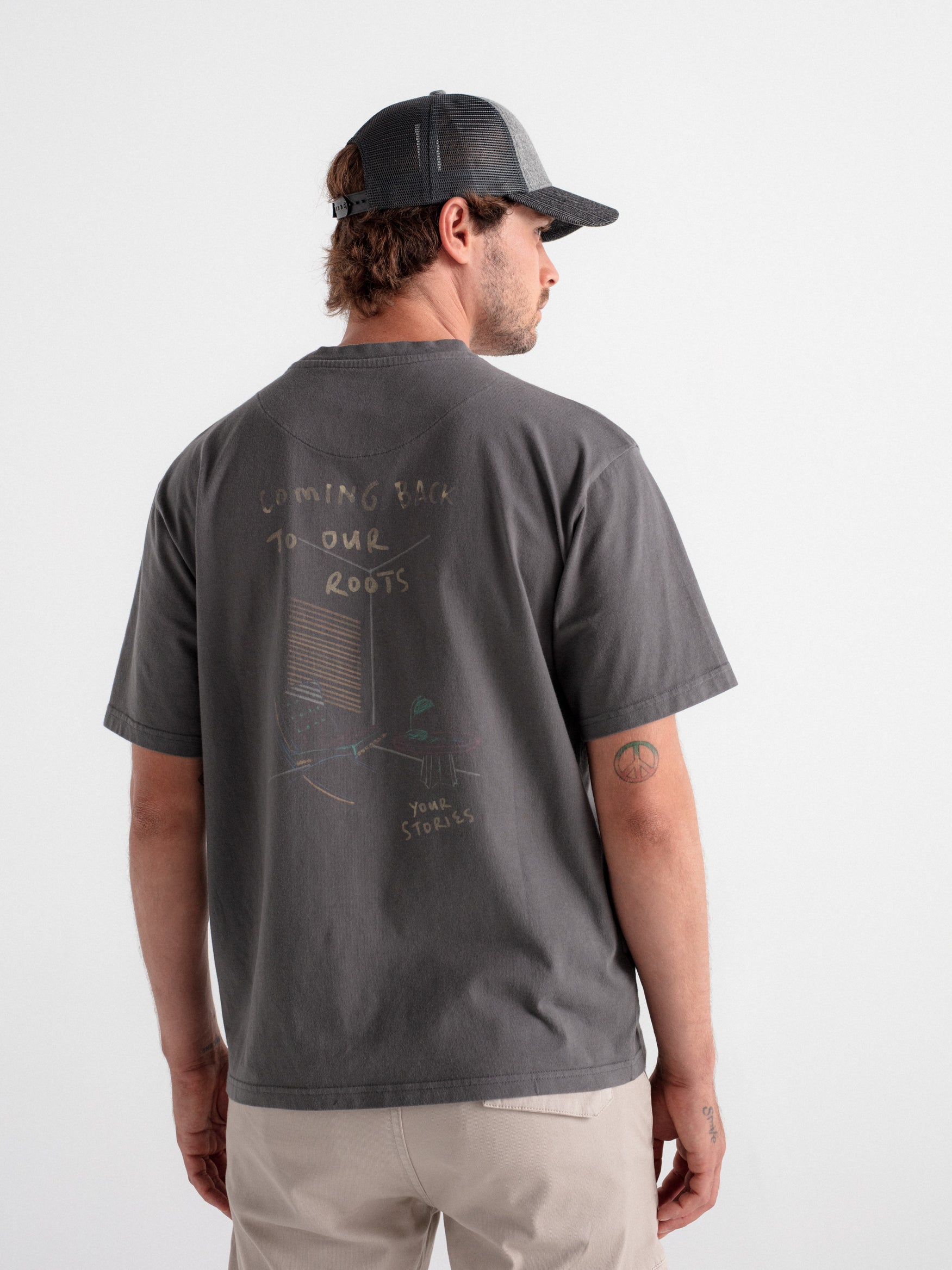 Camiseta confort gráfica salón