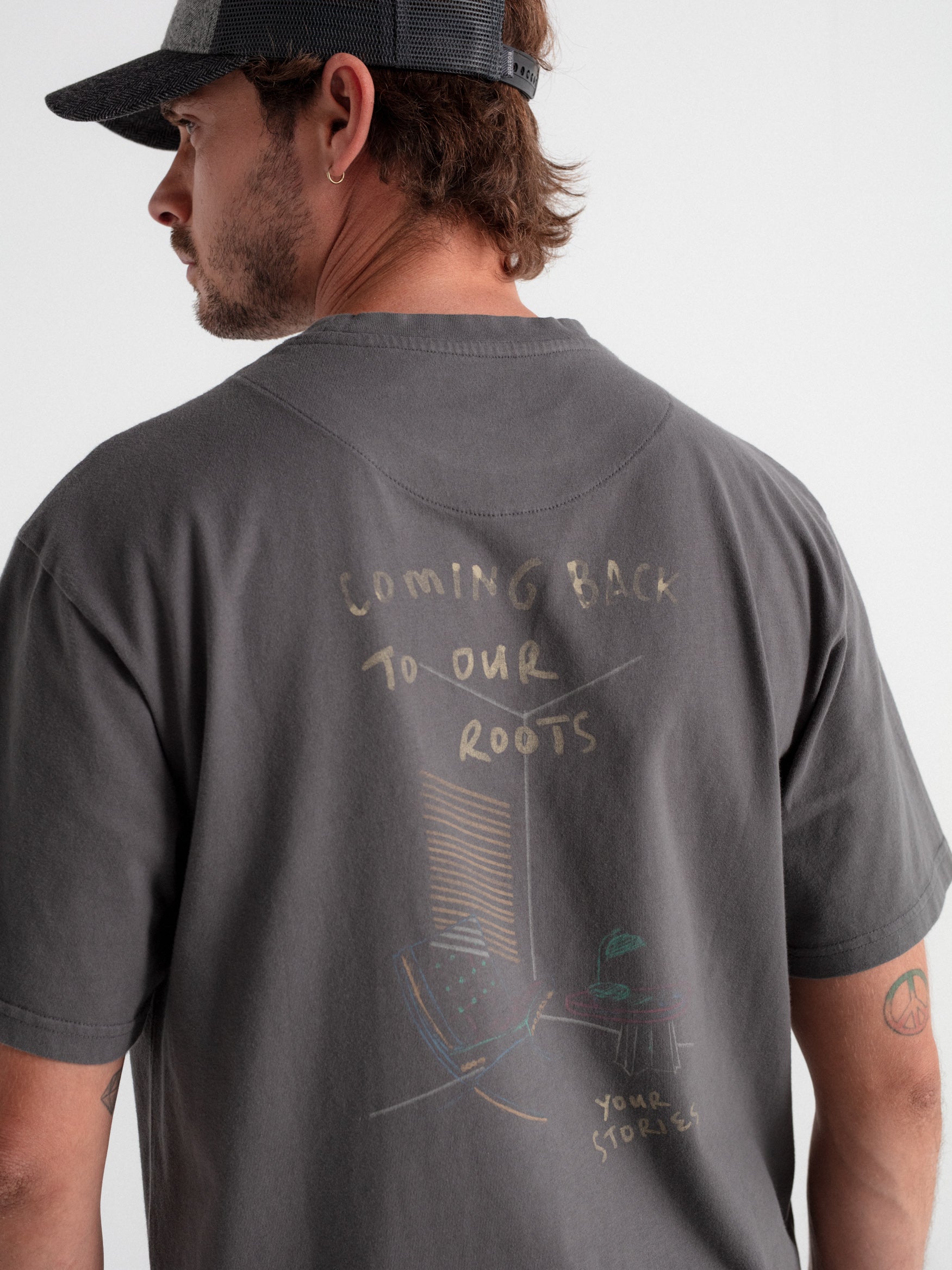 Camiseta confort gráfica salón