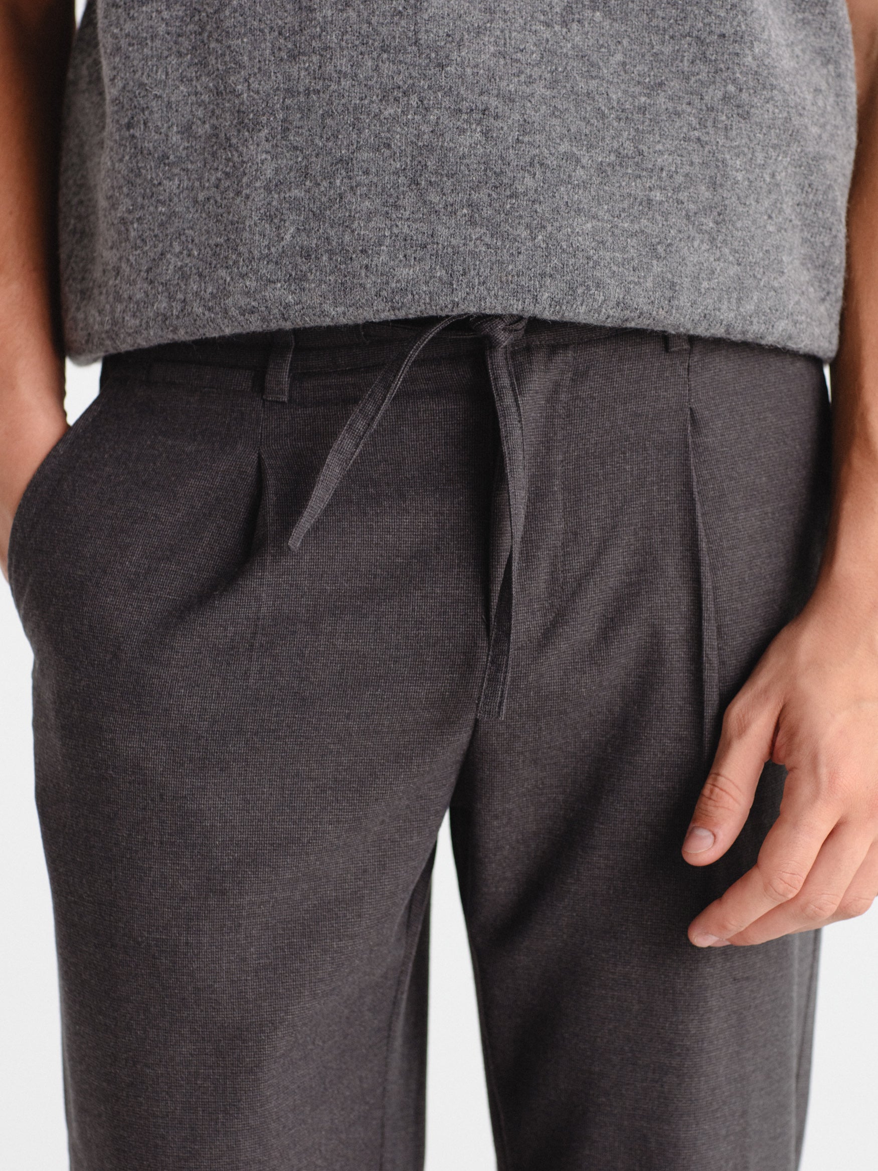 Pantalón smart falso liso