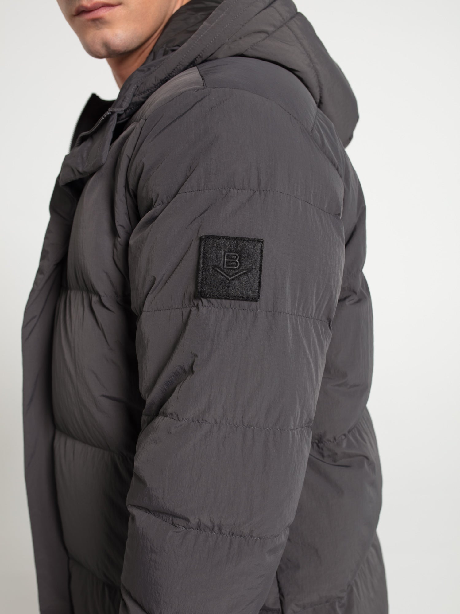 Chaquetón acolchado largo plumas