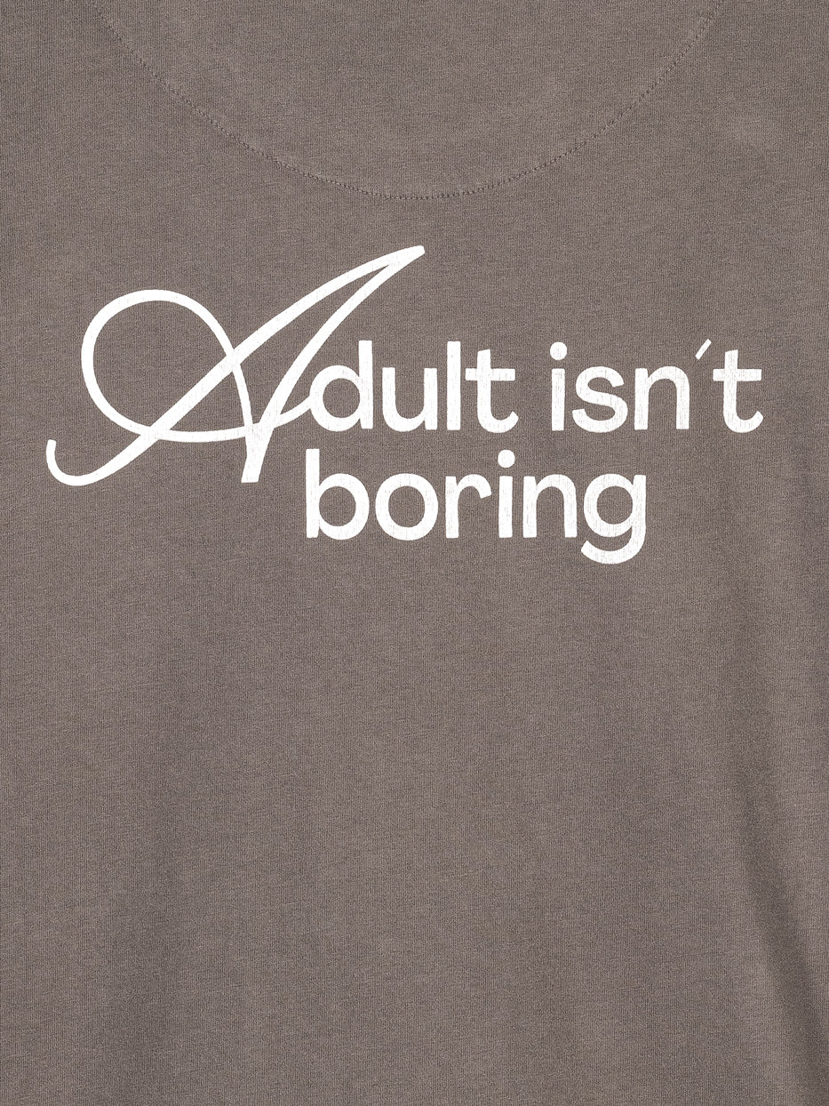 Camiseta oversize "Adult isn't boring"