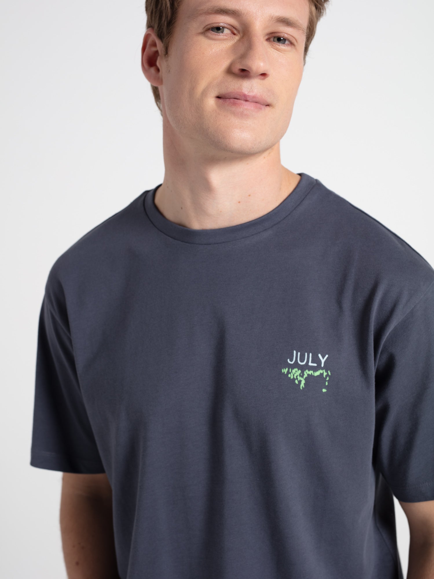 Camiseta 100% algodón gráfica July