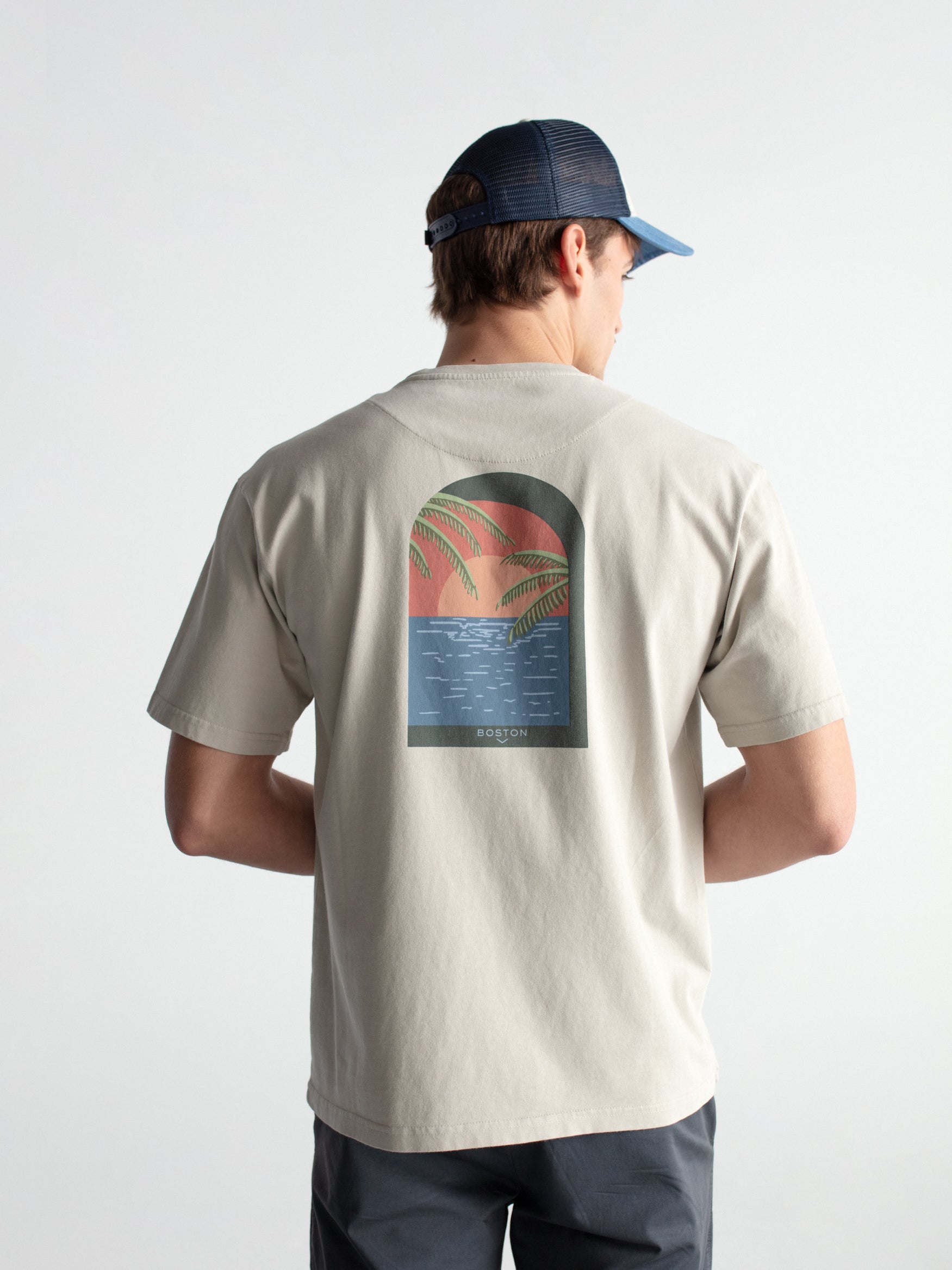 Camiseta confort gráfica "Ventana"