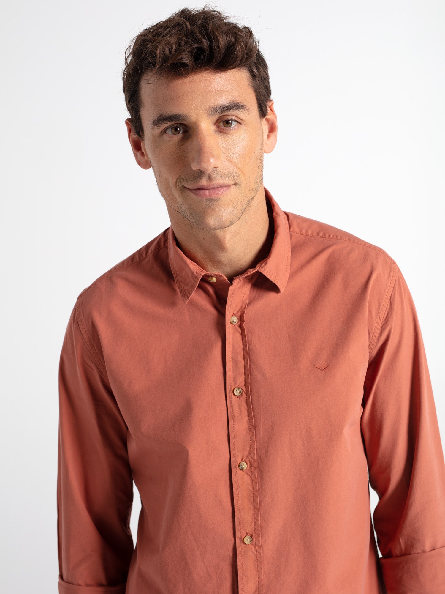 Camisa popelín tintada