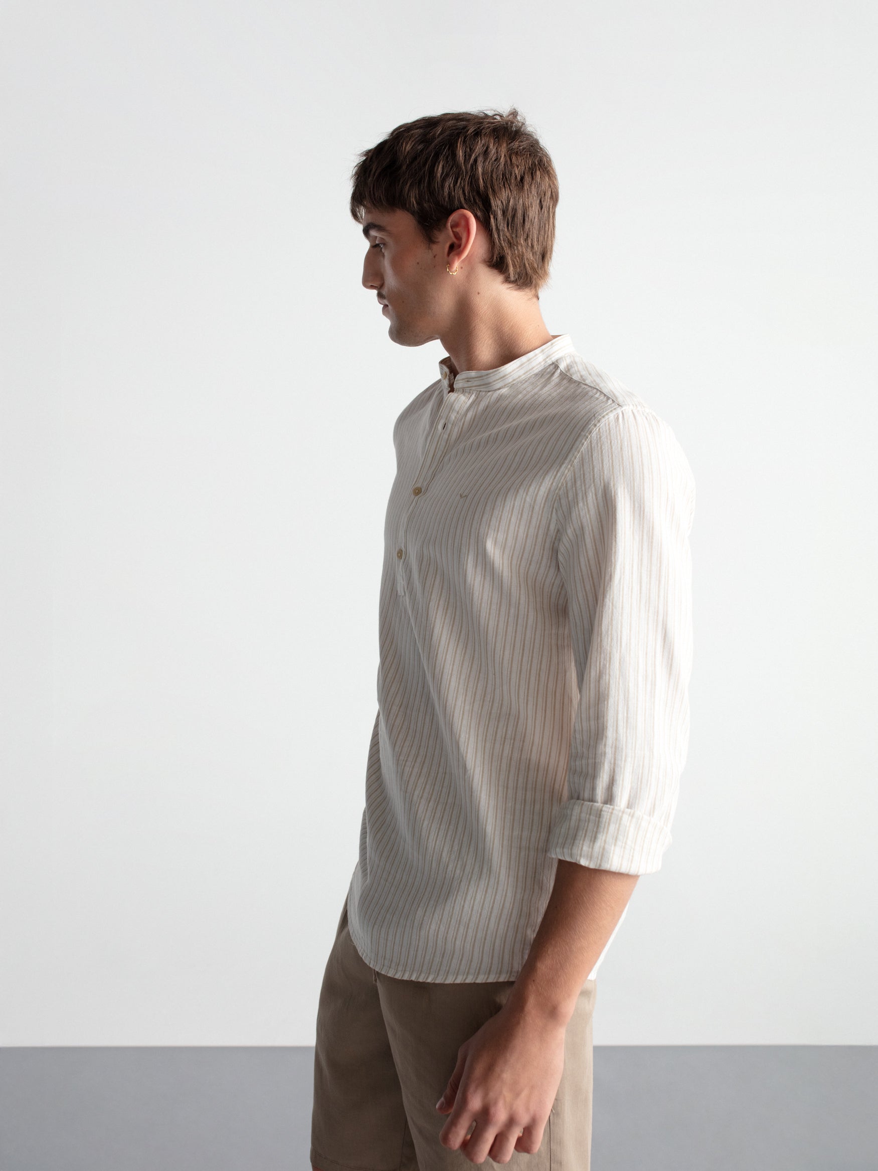 Camisa polera lino cuello mao rayas