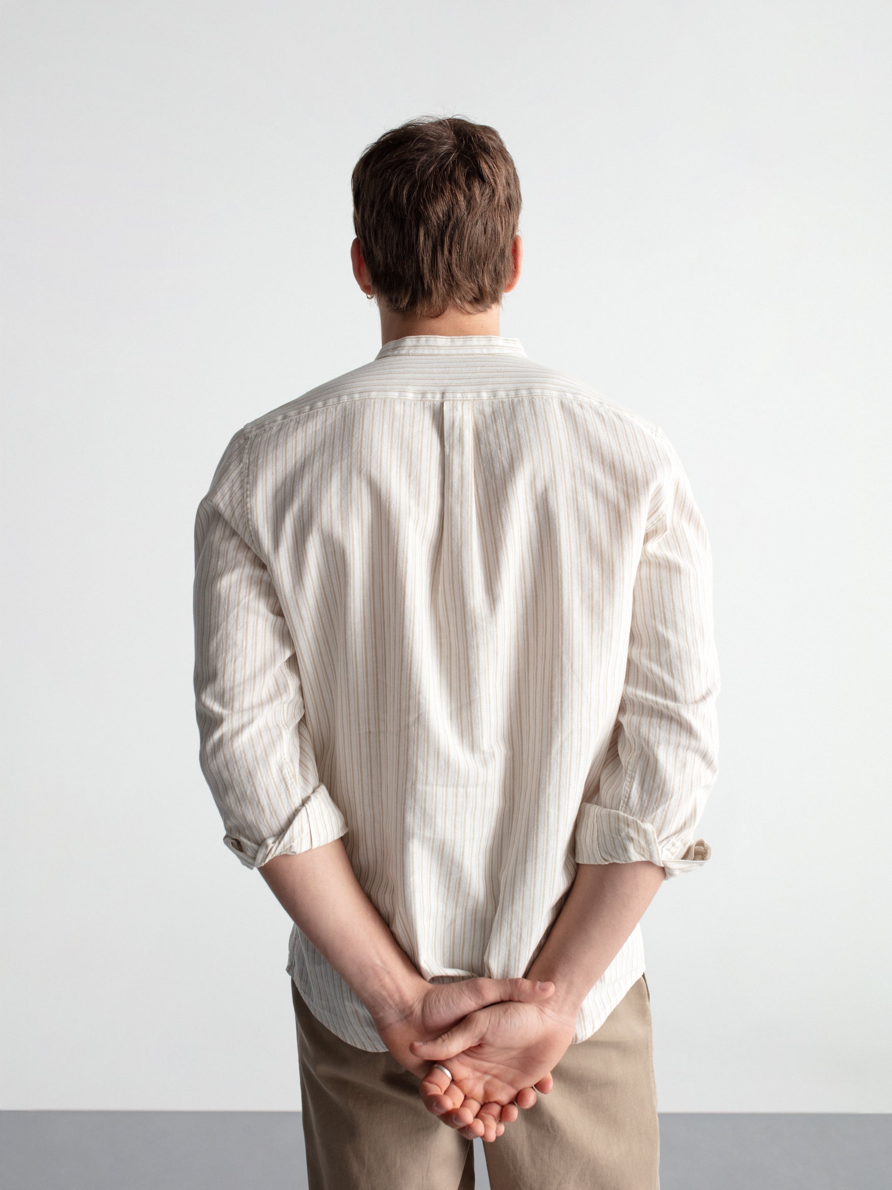 Camisa polera lino cuello mao rayas