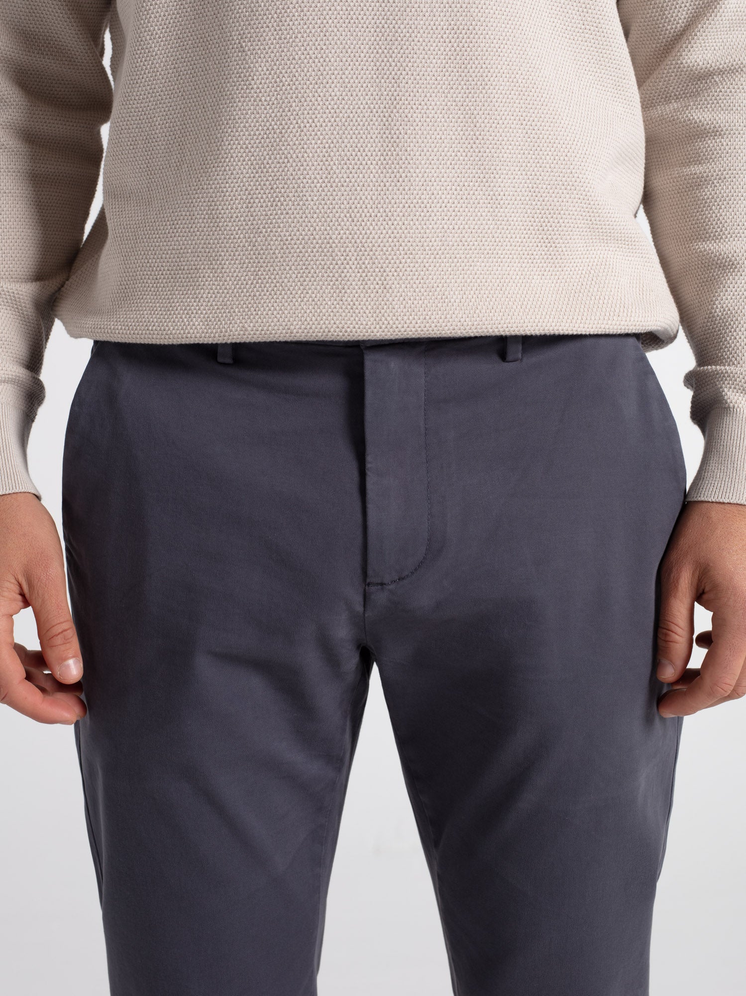 Pantalón chino regular