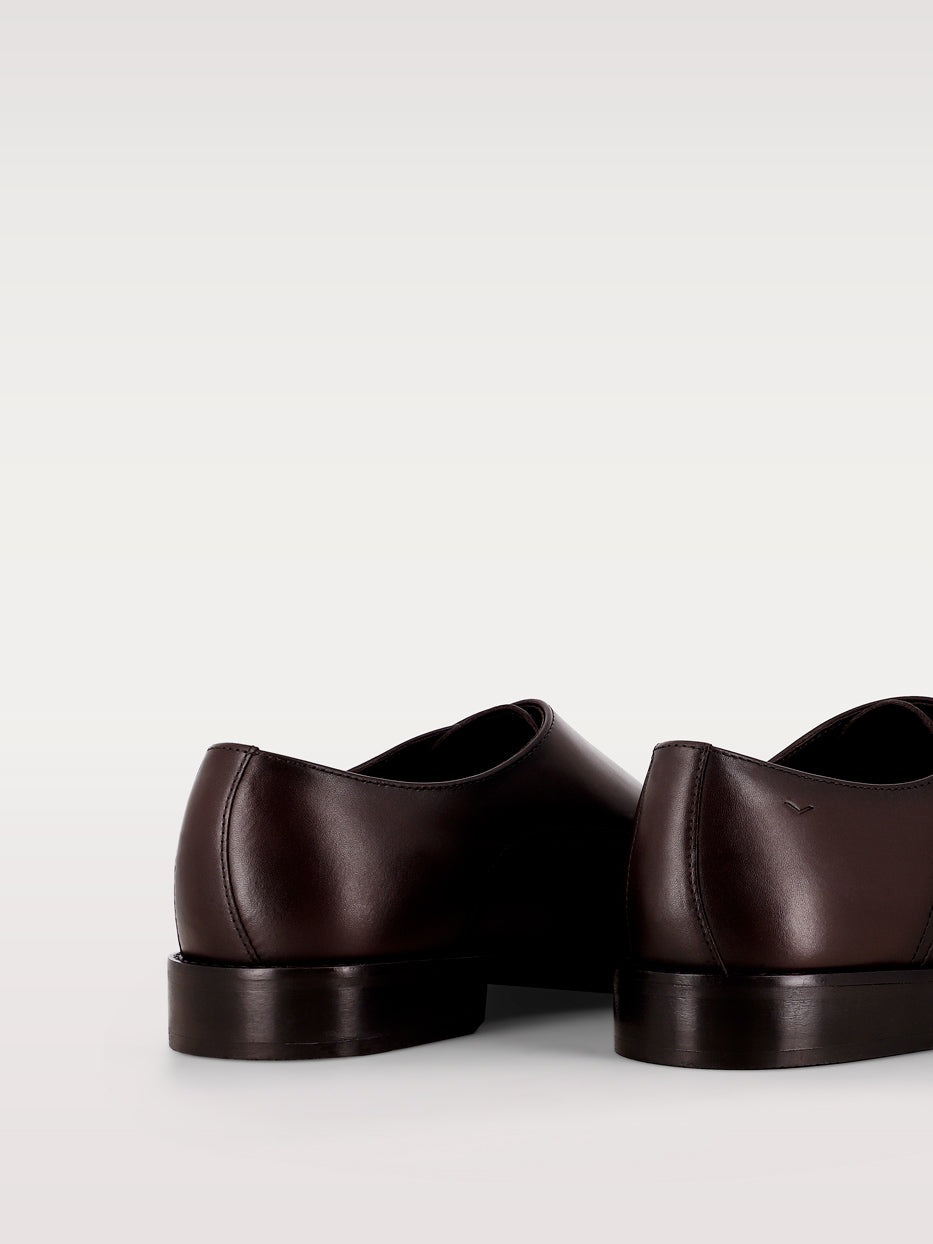 Zapato vestir clásico dos hebillas