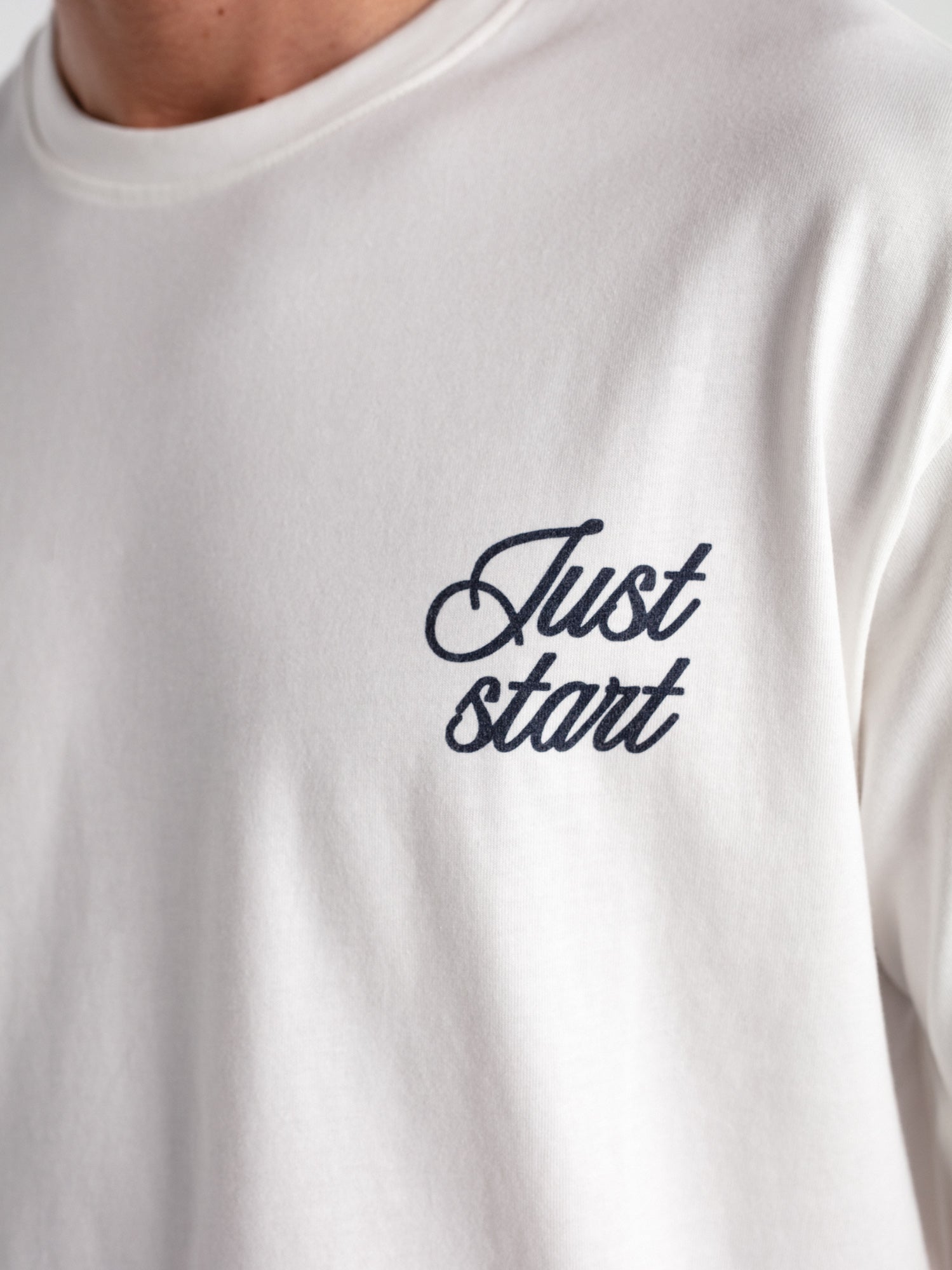 Camiseta oversize "Just Start"