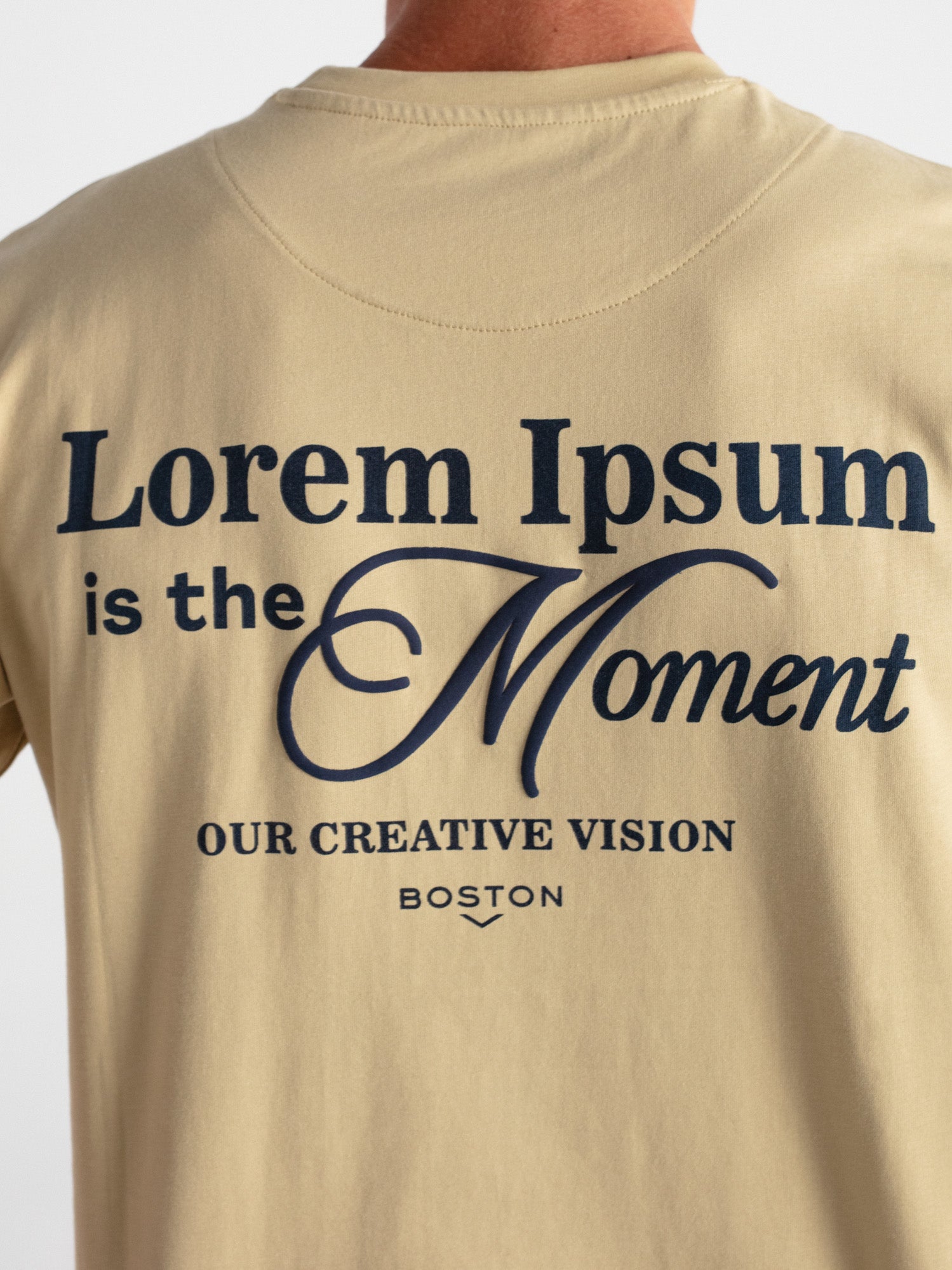 Camiseta oversize gráfica "Lorem Ipsum"