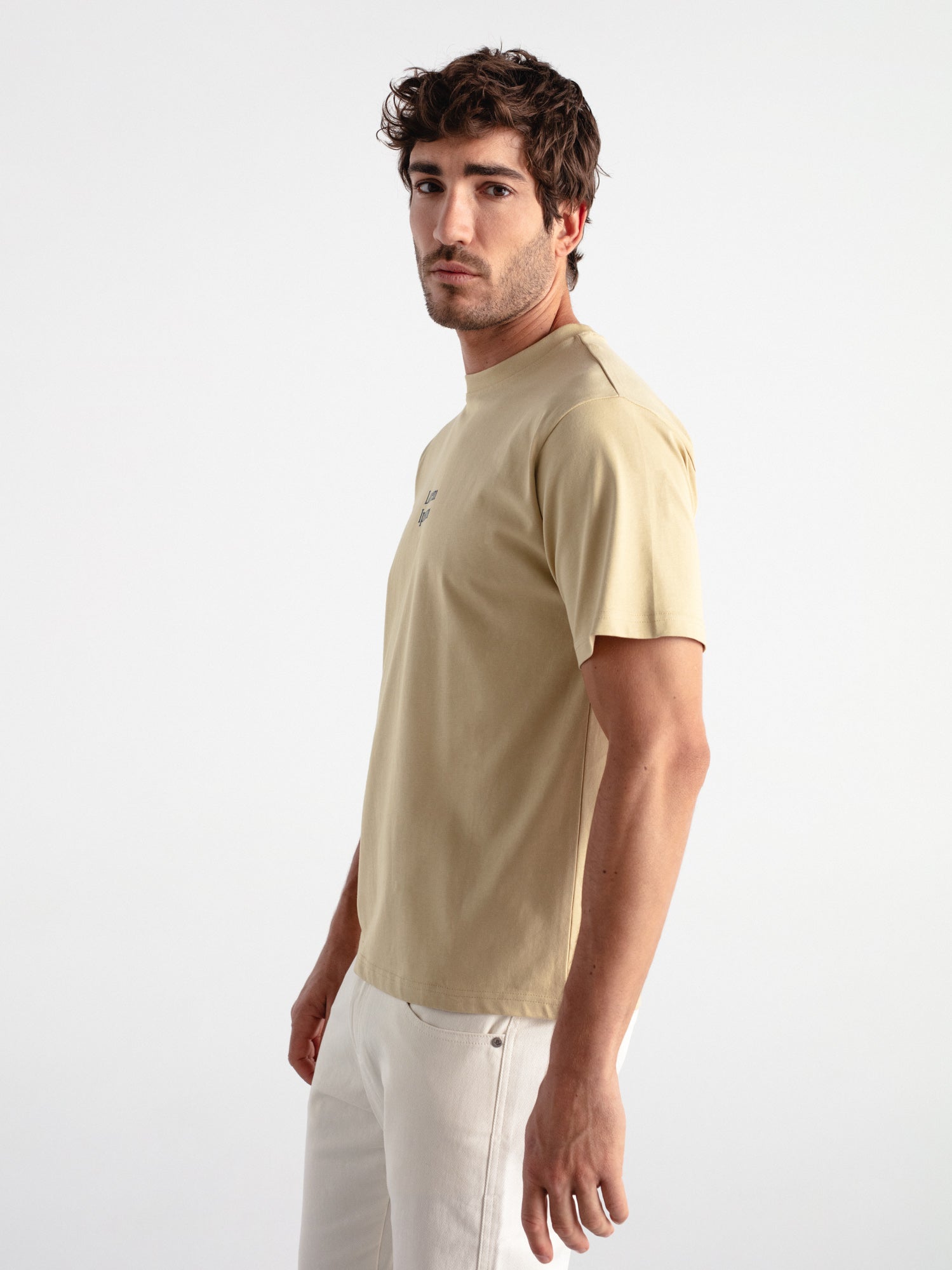 Camiseta oversize gráfica "Lorem Ipsum"