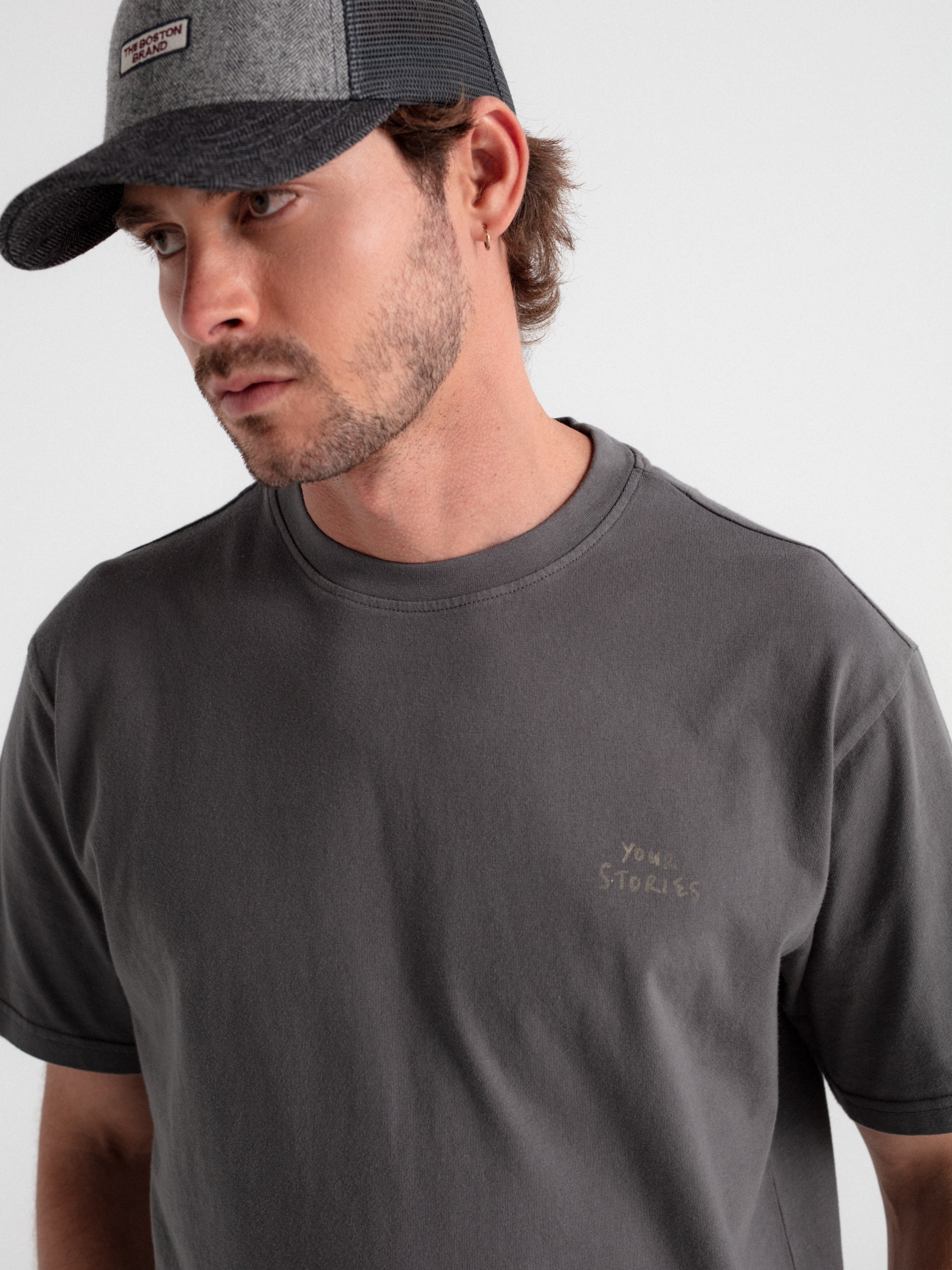 Camiseta confort gráfica salón