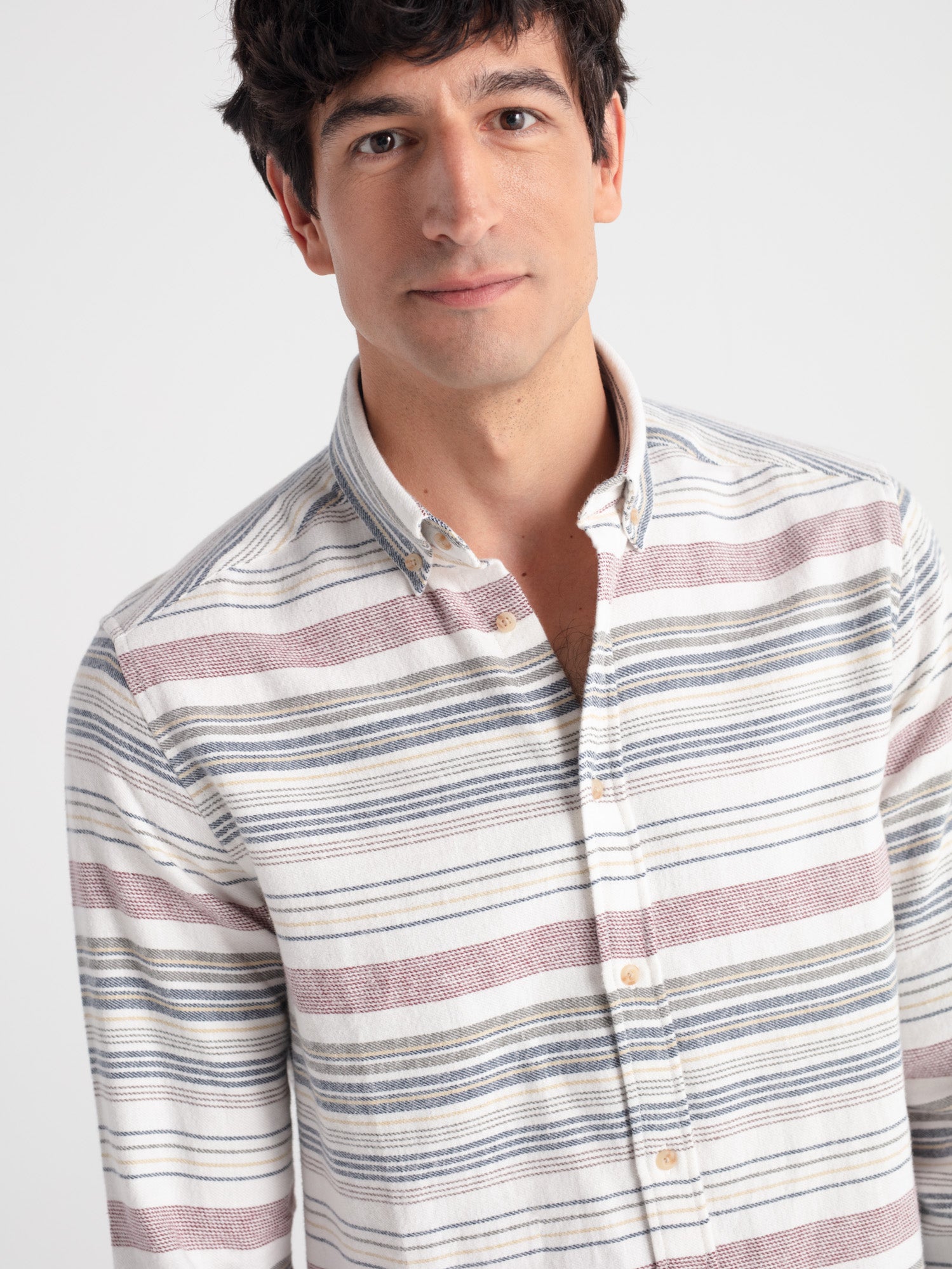 Camisa regular fit rayas horizontales