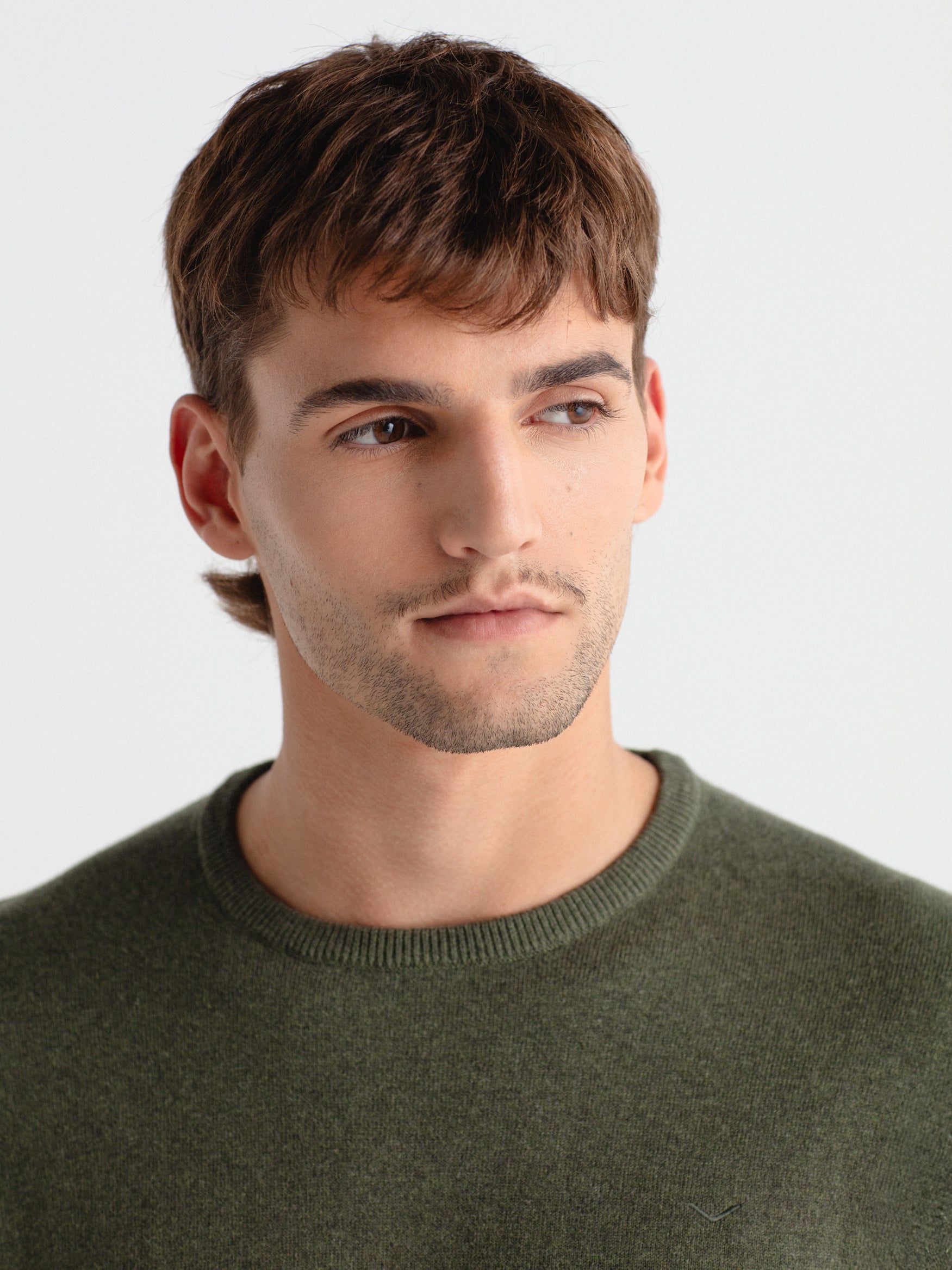 Jersey con cashmere cuello caja