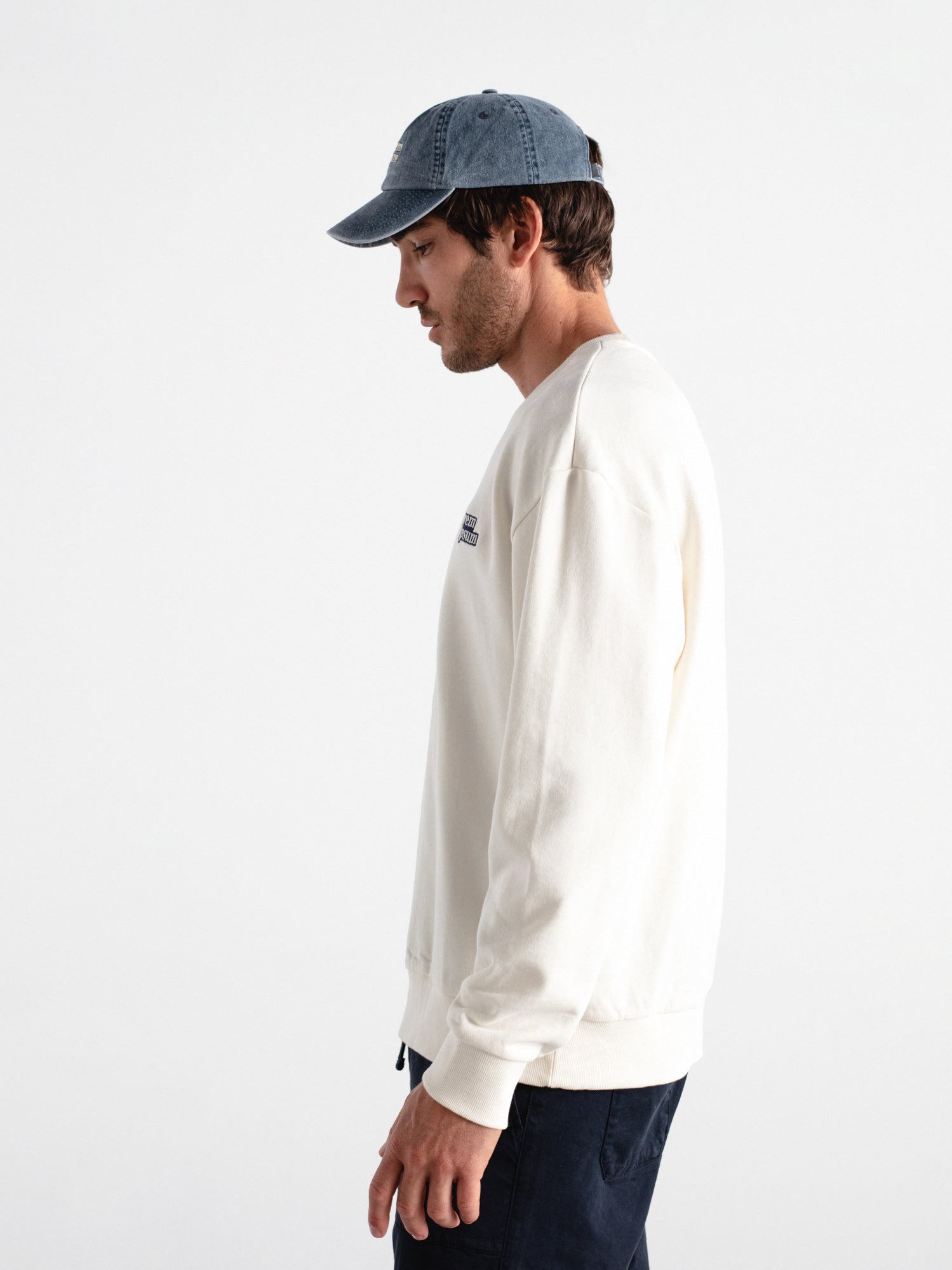 Sudadera oversize bordado "Lorem Ipsum"